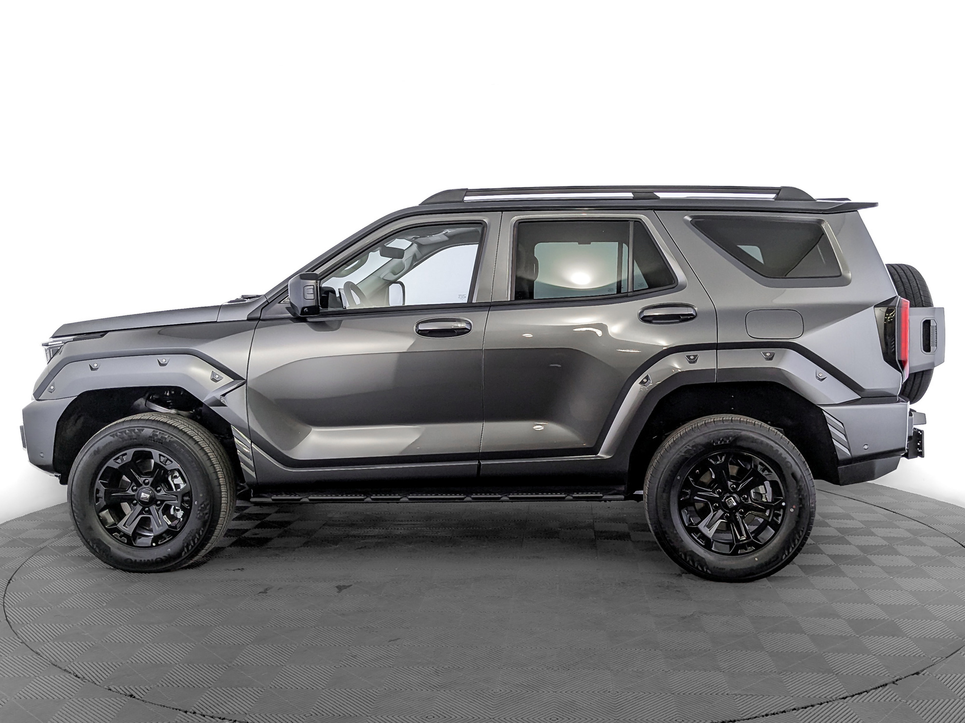 Фото Tank 400 Премиум (Premium) 2.0T/245 9AT 4WD