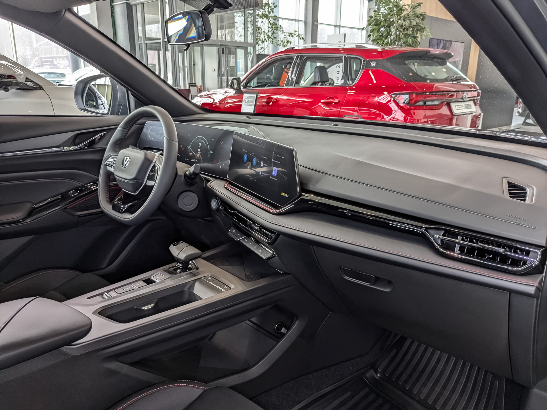 Фото Changan CS35 MAX Комфорт 1.5T/147 7RT Передний привод