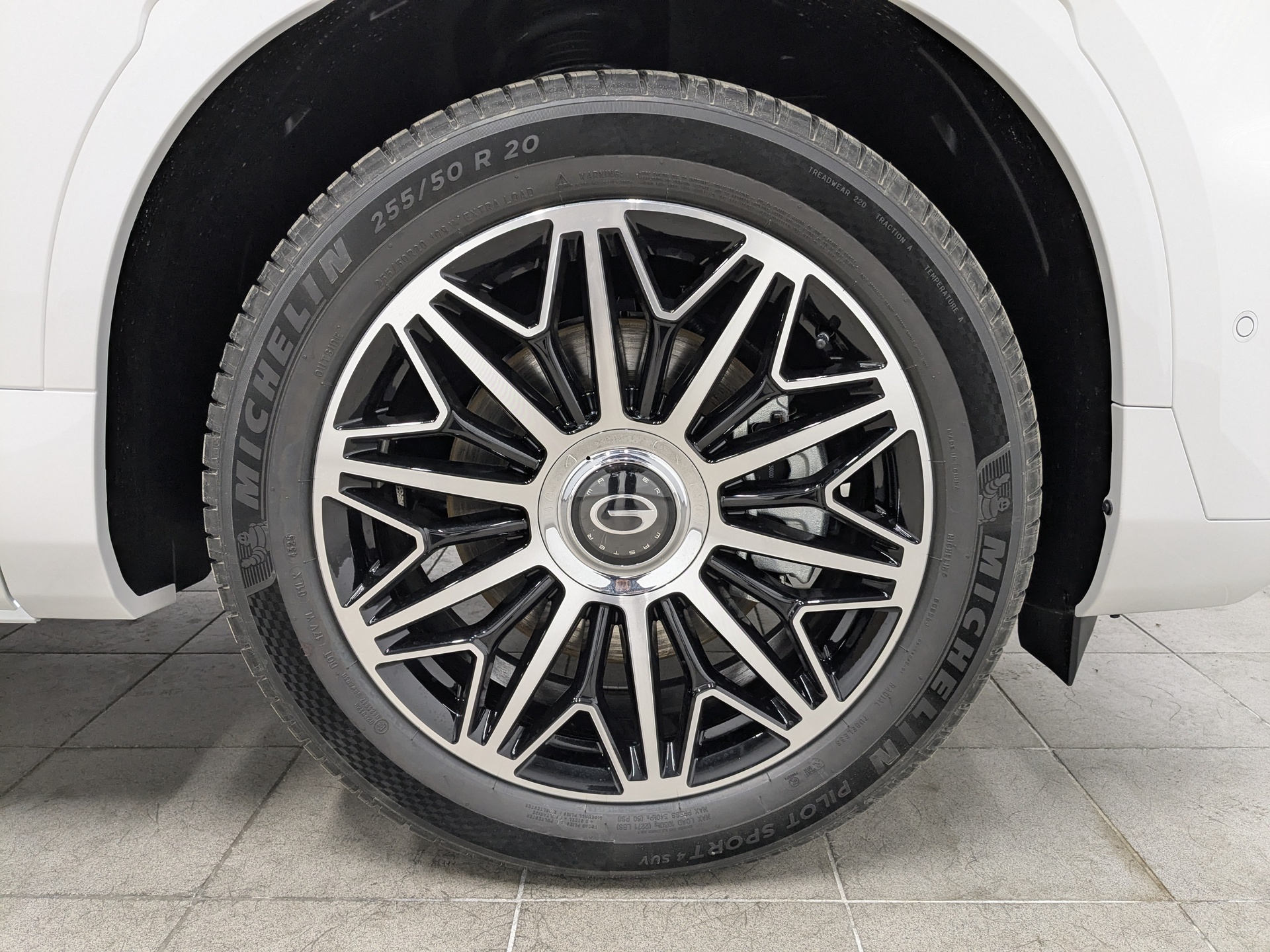 Фото GAC GS8 FL GX Premium 2.0T/231 8AT 4WD 7S