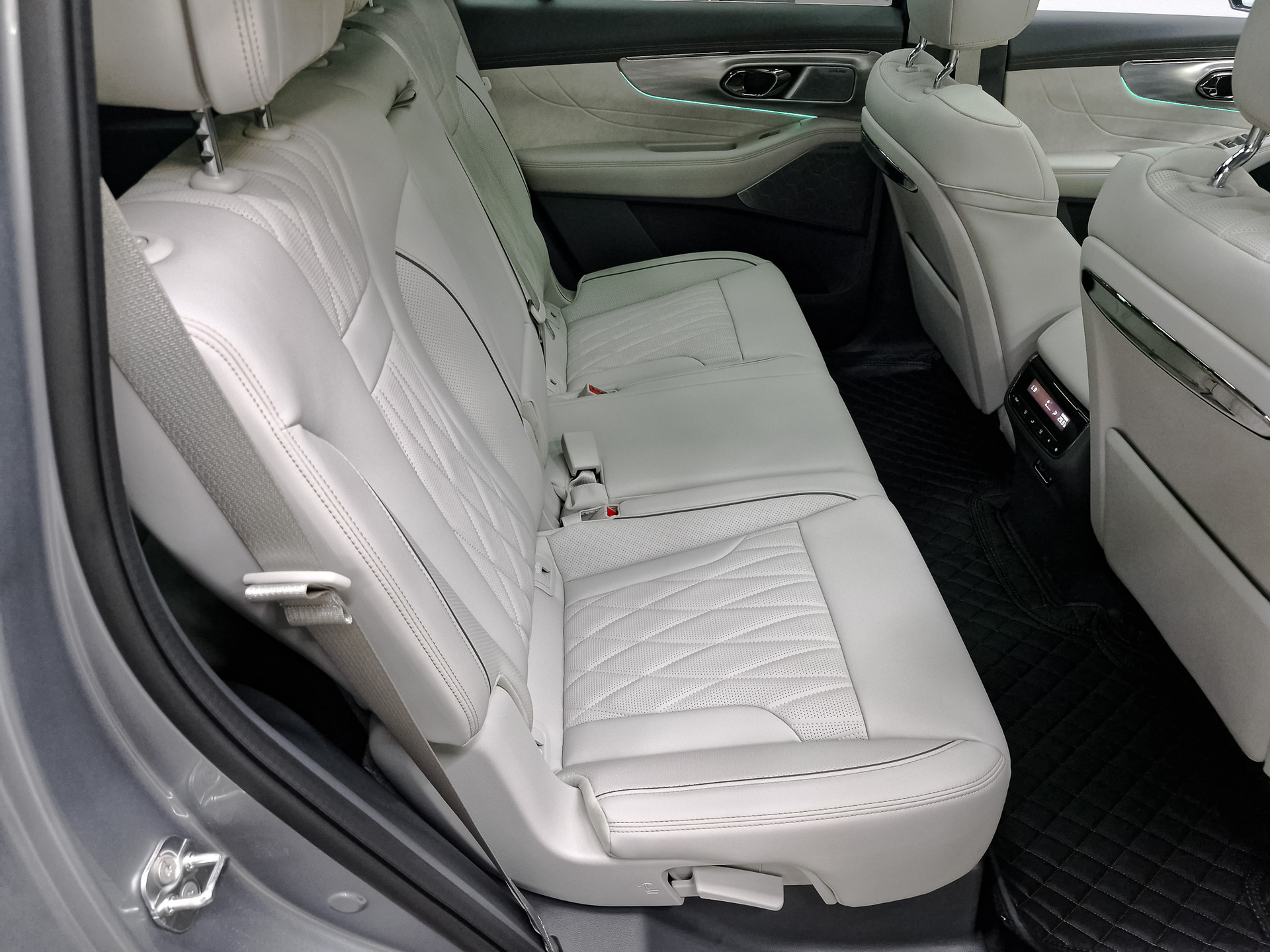 Фото GAC GS8 FL GX Premium 2.0T/231 8AT 4WD 7S