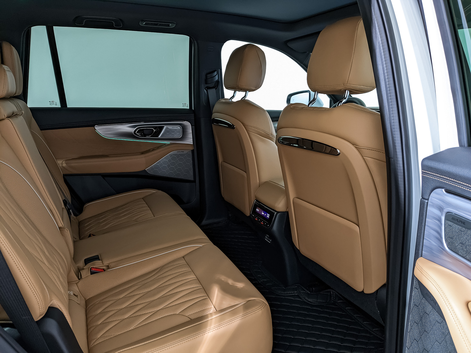 Фото GAC GS8 FL GX Premium 2.0T/231 8AT 4WD 7S