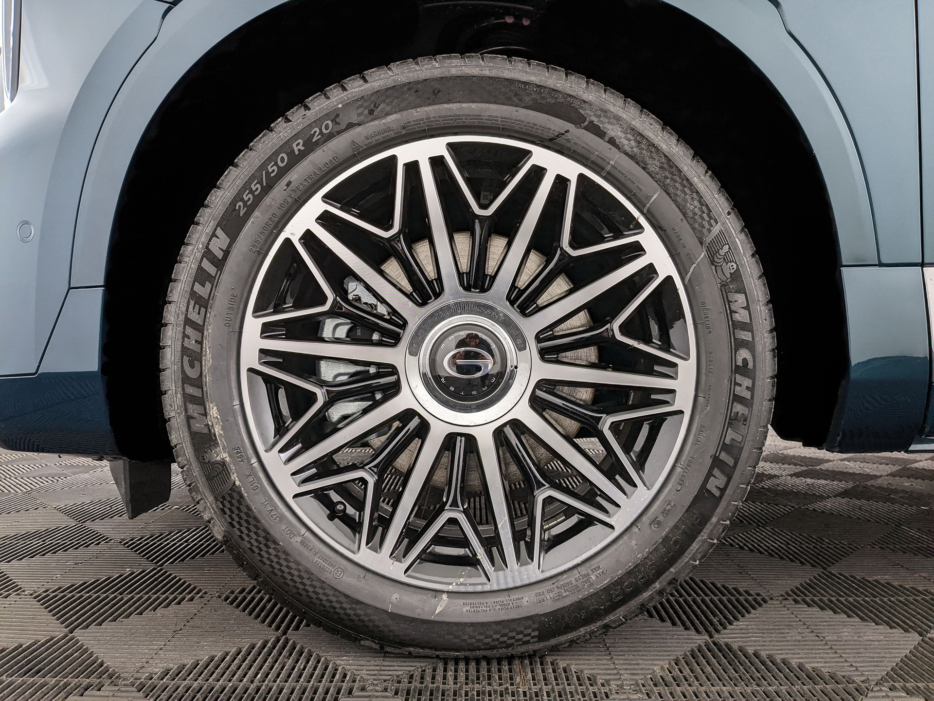 Фото GAC GS8 FL GX Premium 2.0T/231 8AT 4WD 7S