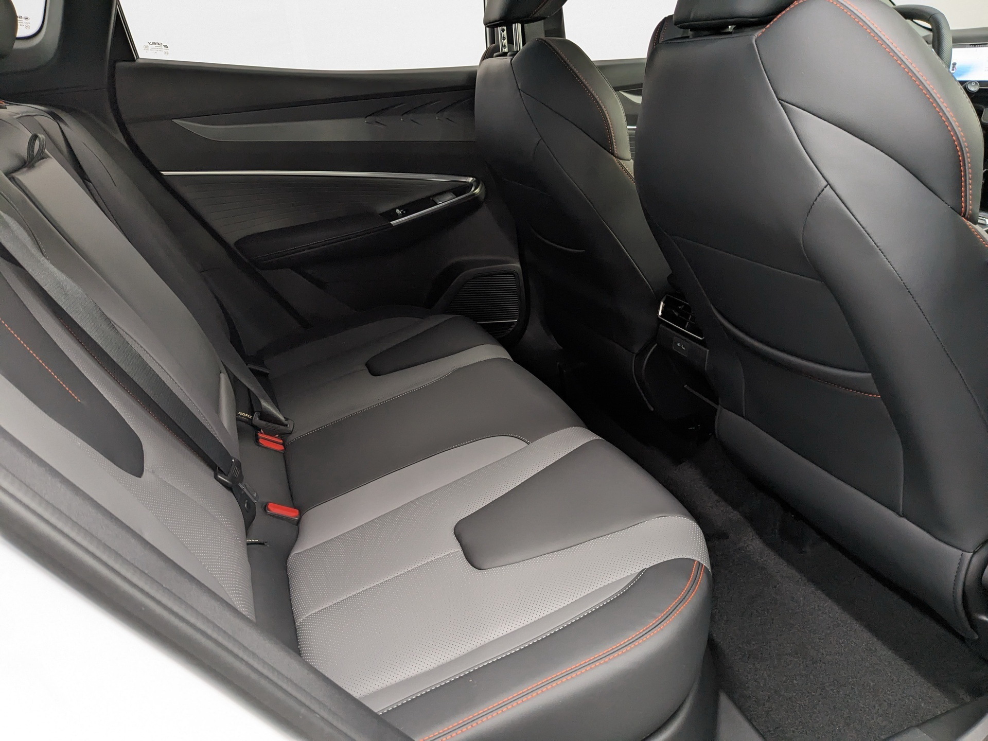 Фото Geely Cityray (G426) Luxury 1.5T/147 7RT 2WD
