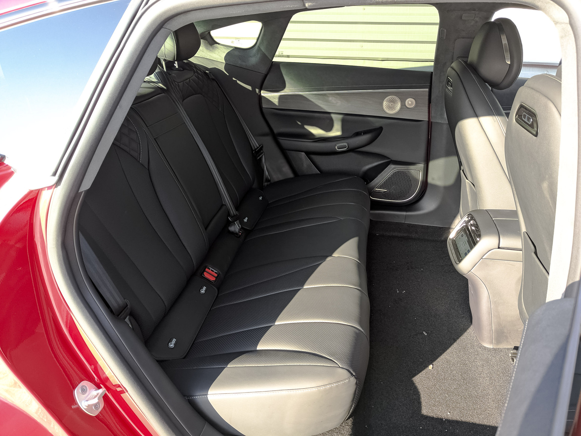 Фото Exlantix ES Sport 1.5ELH/190 40кВт 4WD