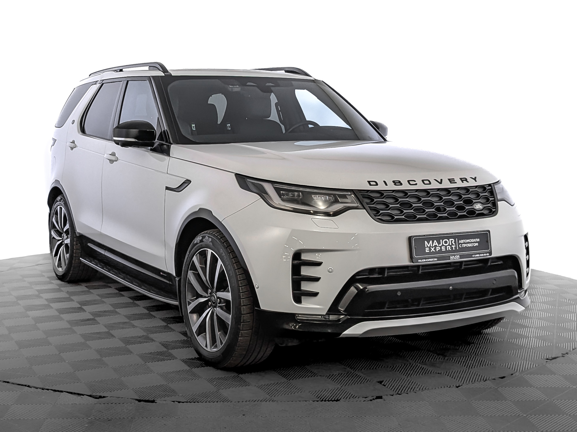 LAND ROVER Discovery 3.00 (360 л.с), автомат, 2021, пробег 84 000 км