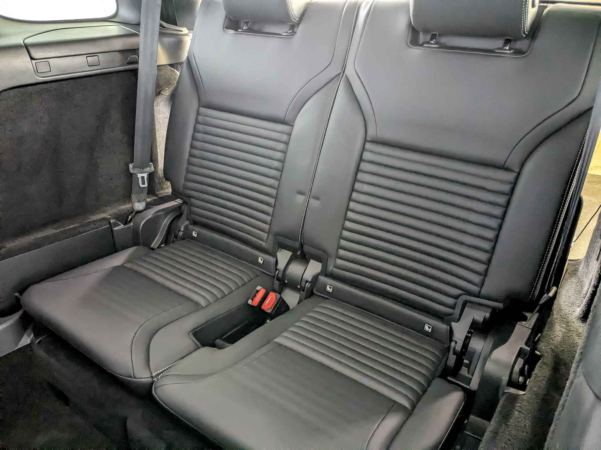 LAND ROVER Discovery 3.00 (360 л.с), автомат, 2021, пробег 84 000 км