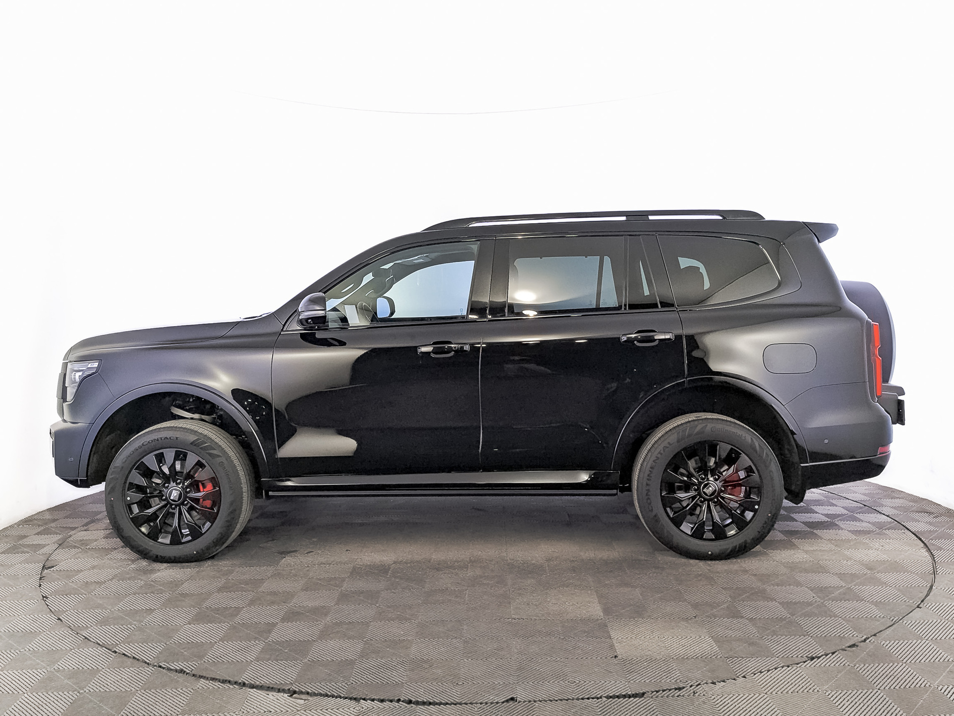 Фото Tank 500 Оникс (Blacktrail) 3.0T/354 9AT 4WD