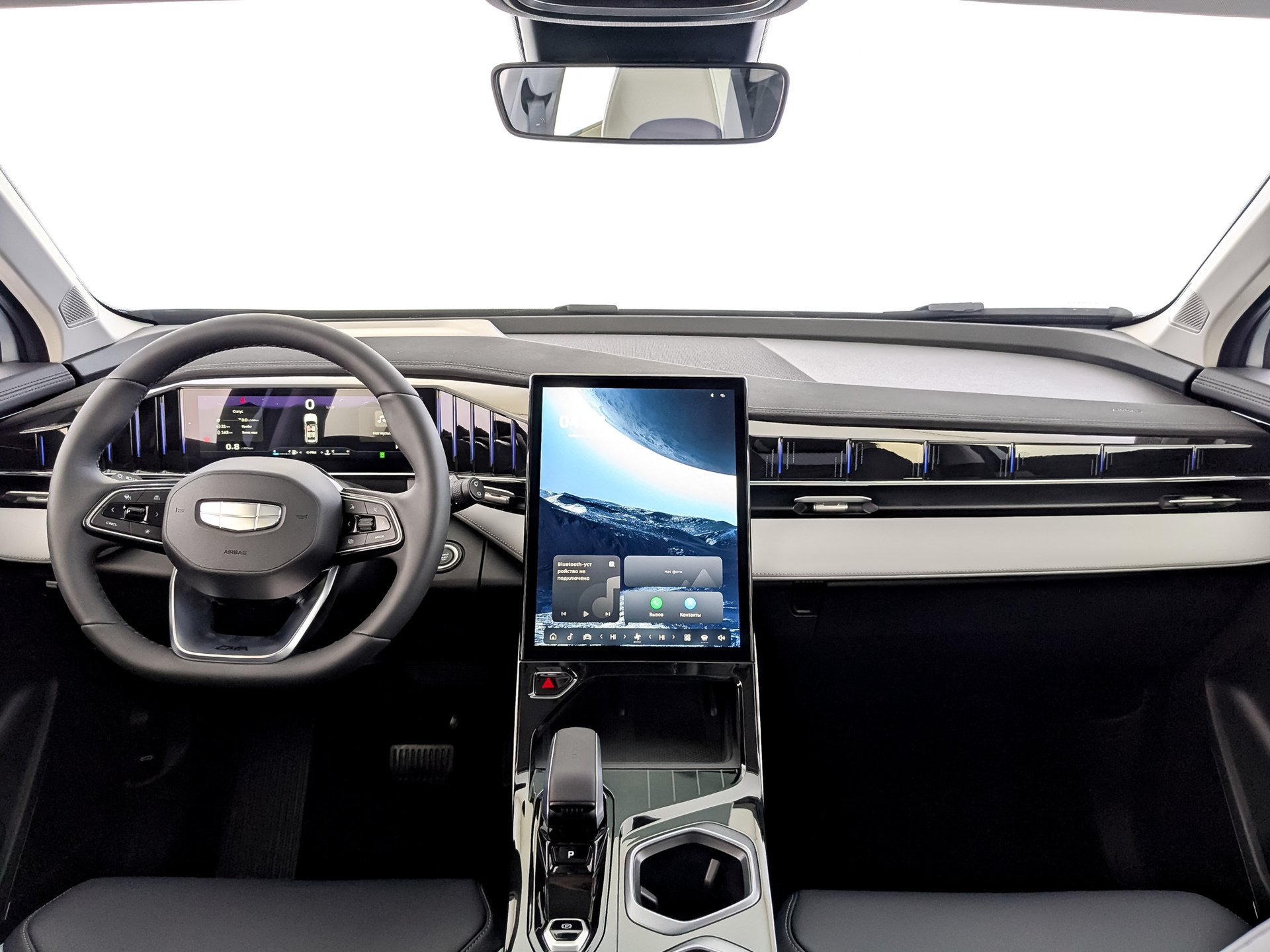 Фото Geely Atlas Luxury 1.5T/147 7RT 2WD