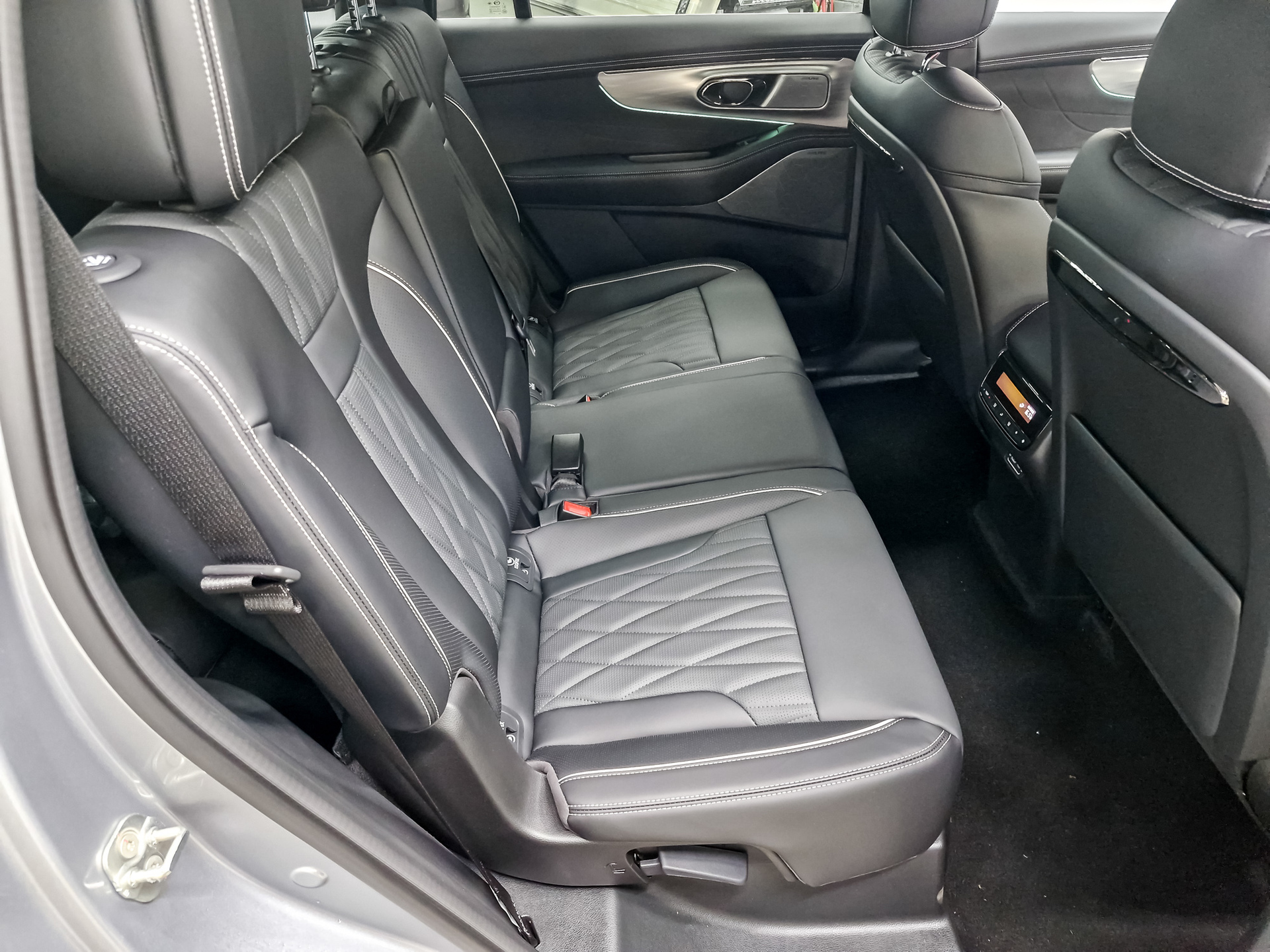 Фото GAC GS8 FL GX Premium 2.0T/231 8AT 4WD 7S