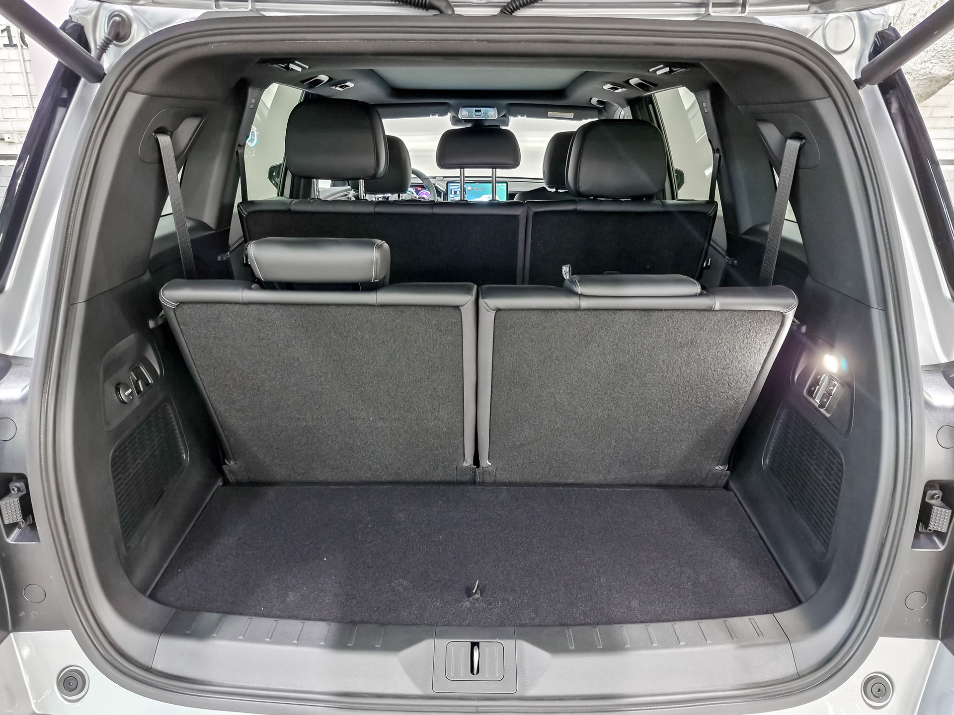 Фото GAC GS8 FL GX Premium 2.0T/231 8AT 4WD 7S