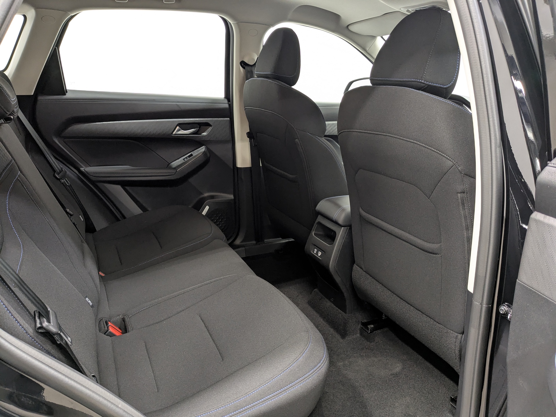 Фото Haval Jolion Комфорт 1.5T/143 6MT 2WD