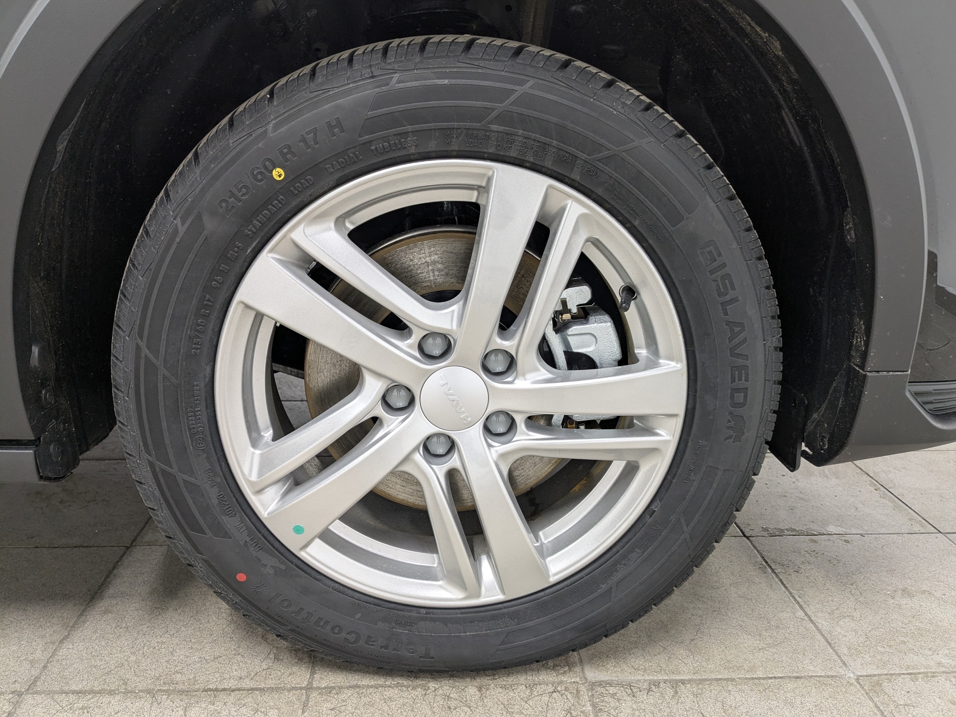 Фото Haval Jolion Комфорт 1.5T/143 6MT 2WD