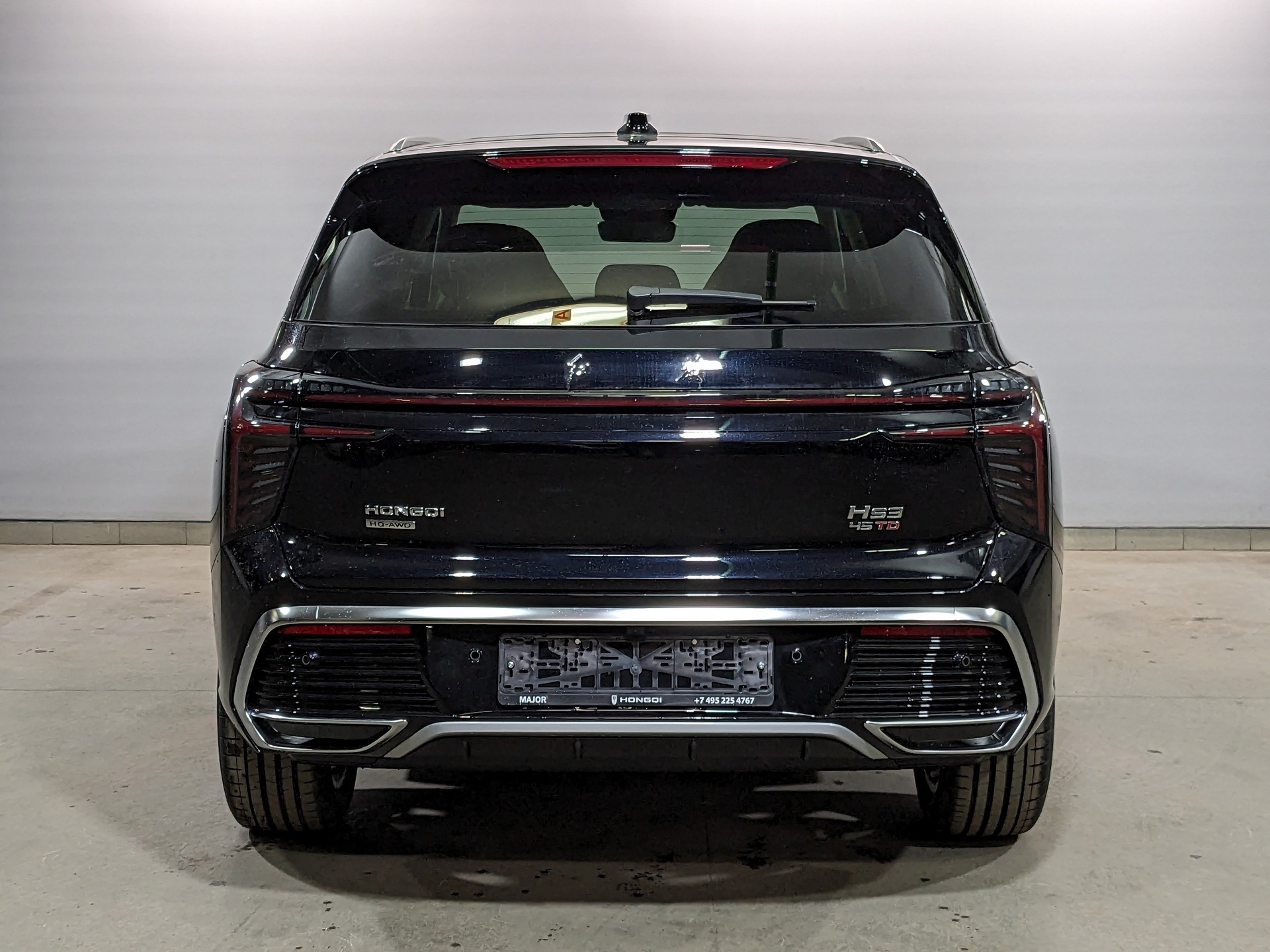 Фото Hongqi HS3 Deluxe 2.0Т/245 8AT 4WD