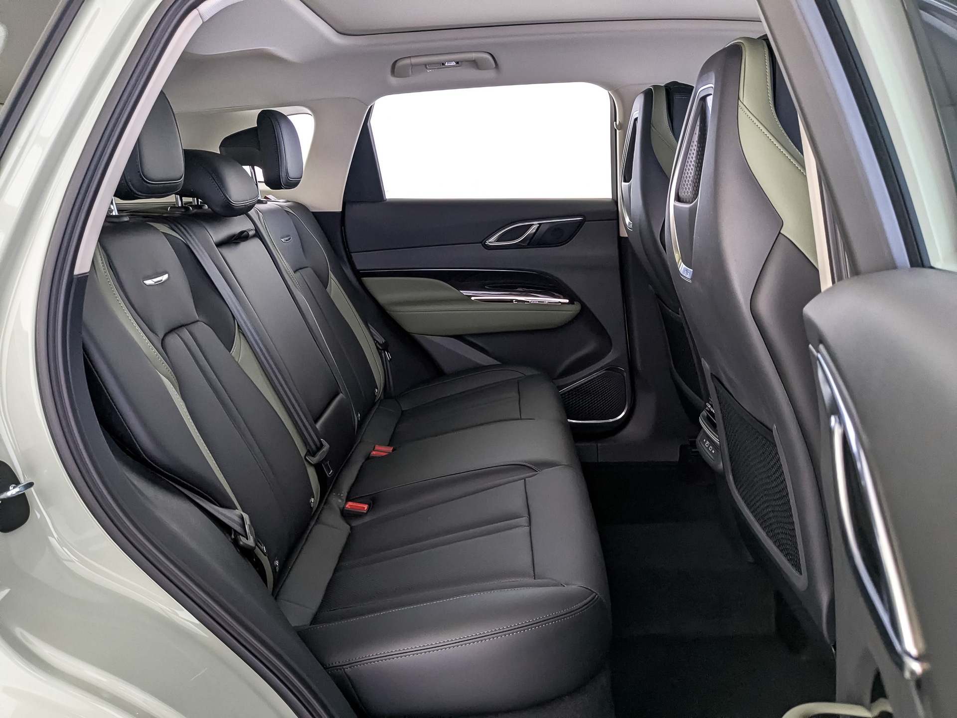 Фото Hongqi HS3 Comfort 1.5Т/156 7RT FWD