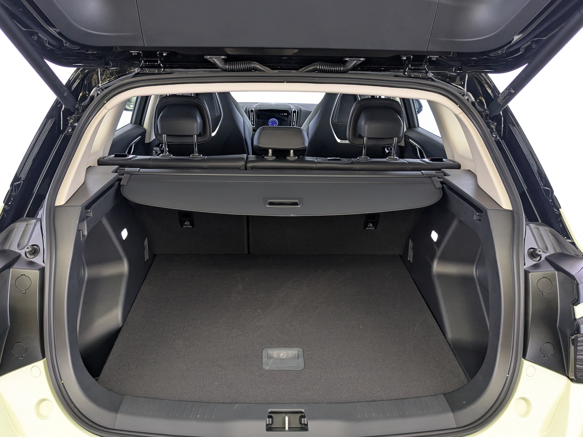 Фото Hongqi HS3 Comfort 1.5Т/156 7RT FWD