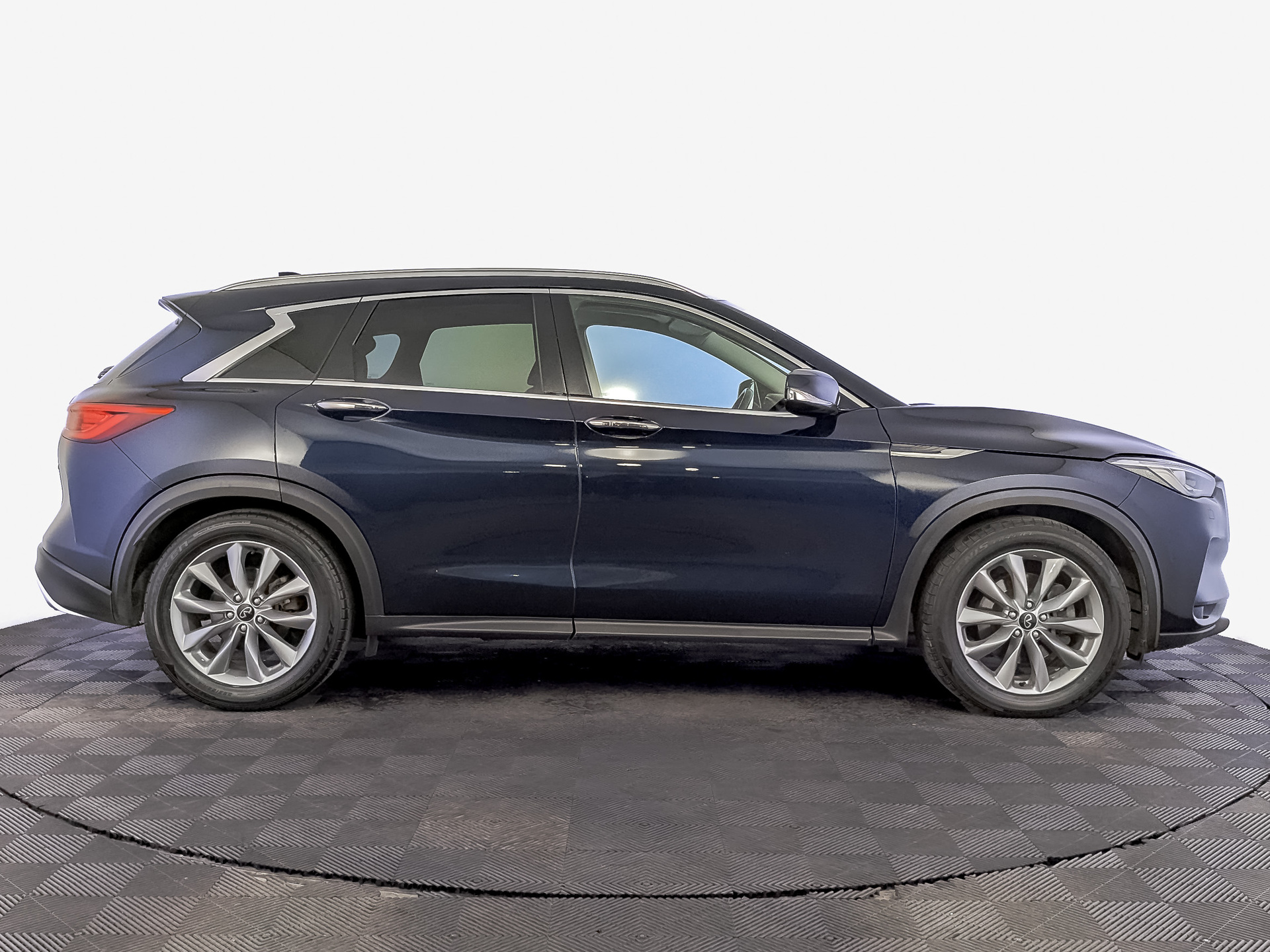 INFINITI QX50 2.00 (249 л.с), автомат, 2020, пробег 119 102 км
