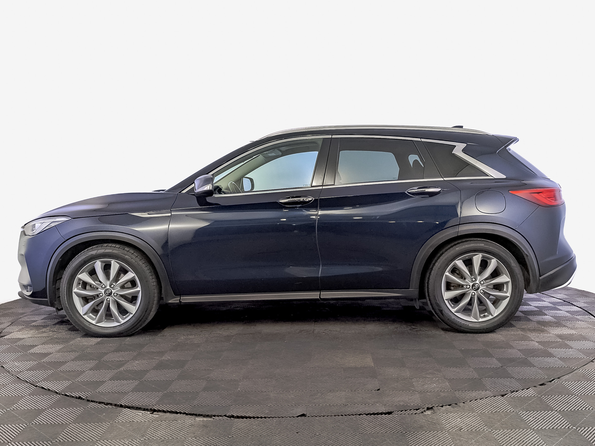 INFINITI QX50 2.00 (249 л.с), автомат, 2020, пробег 119 102 км