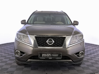 Nissan Pathfinder R52