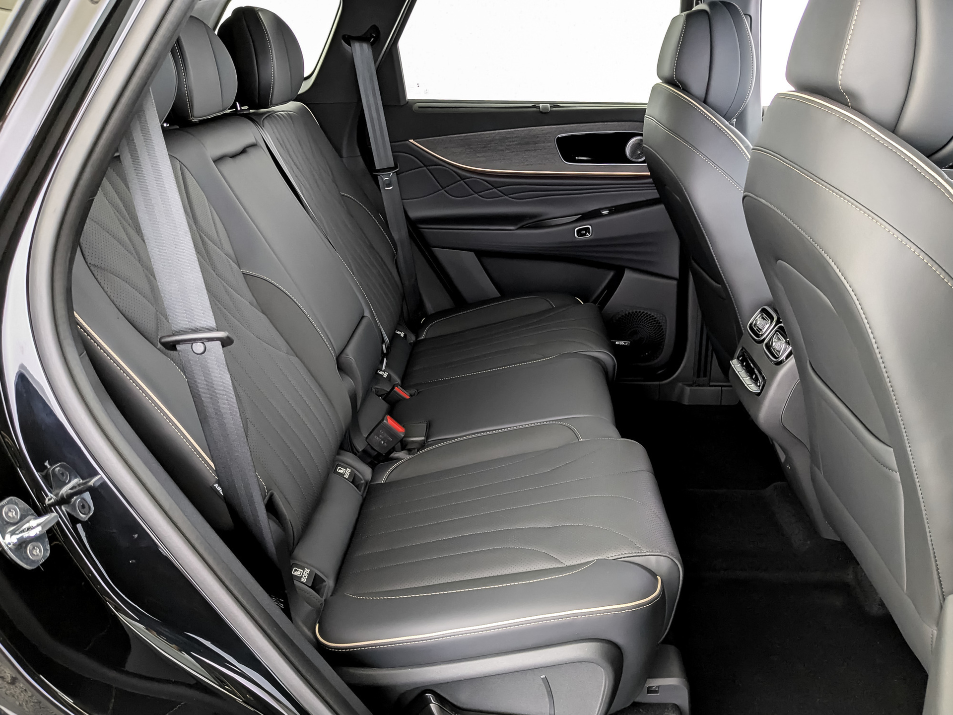Фото JAECOO J8 Престиж 2.0T/249 7RT 4WD