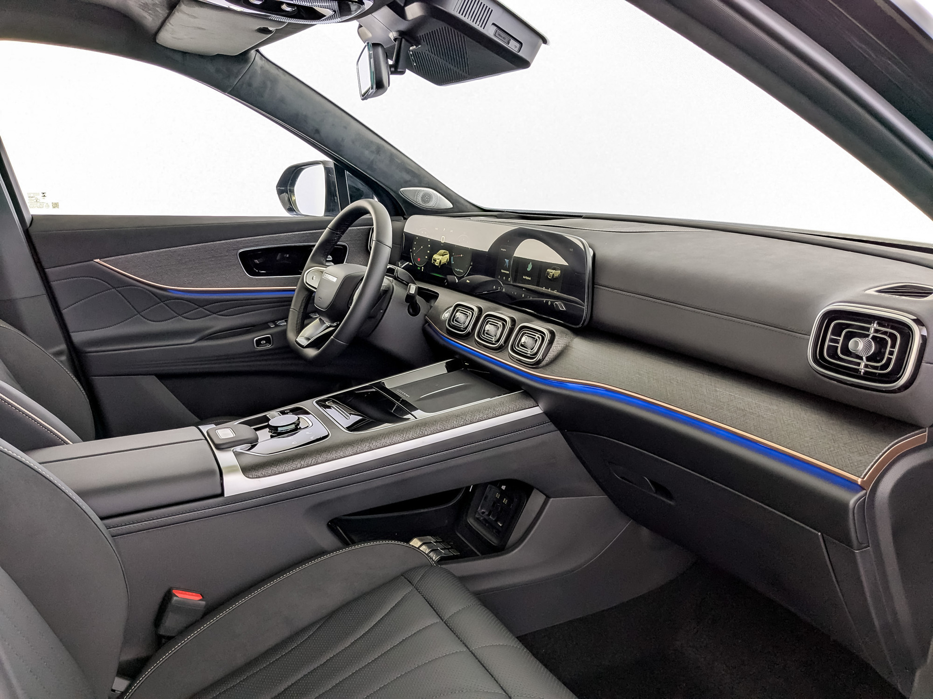 Фото JAECOO J8 Престиж 2.0T/249 7RT 4WD