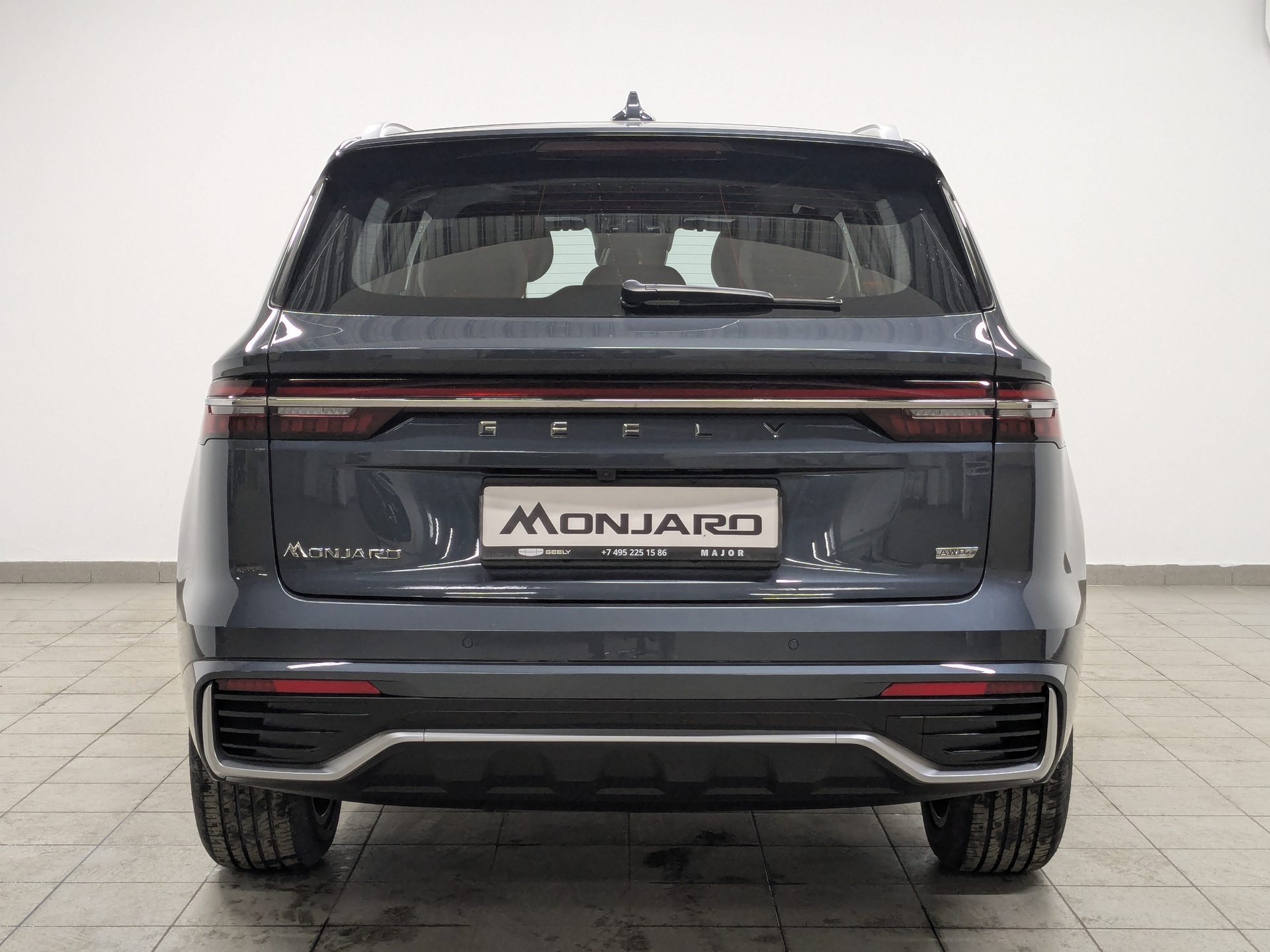 Фото Geely Monjaro Luxury SE 2.0T/238 8AT 4WD