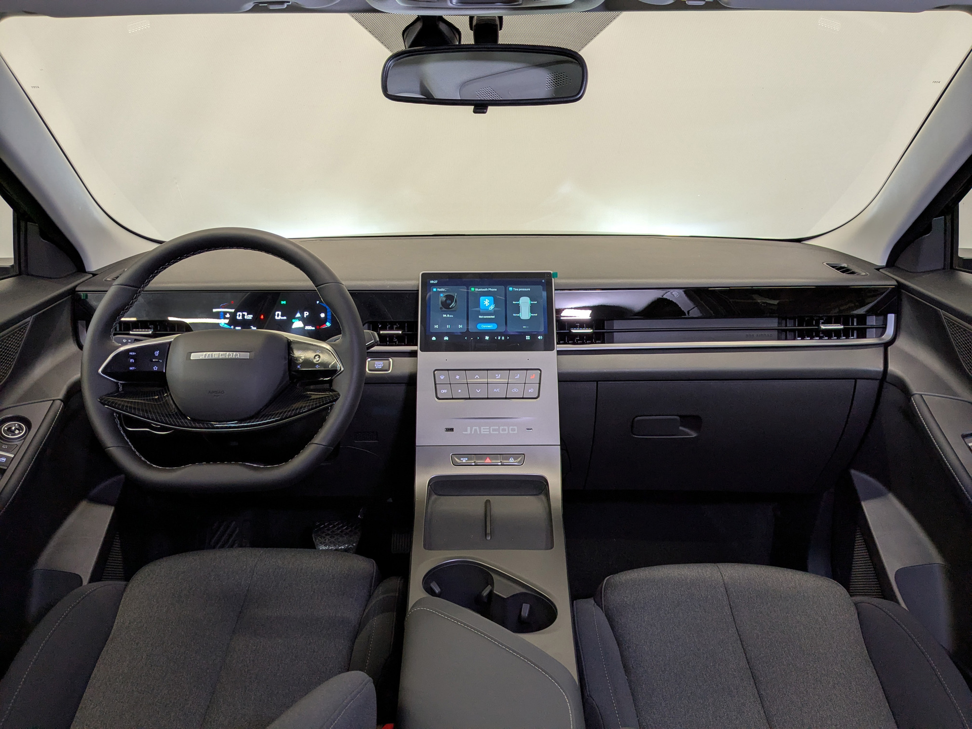 Фото JAECOO J6 Актив 1.5T/147 6RT 2WD