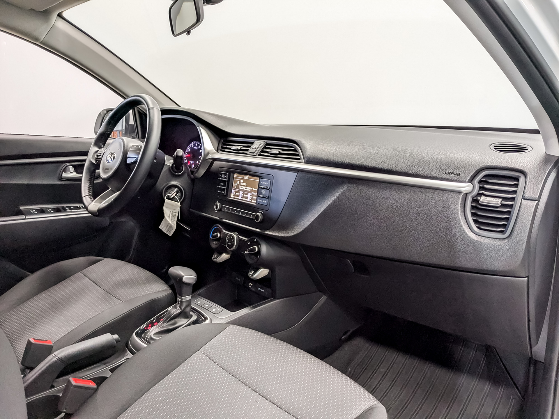 KIA Rio 1.60 (123 л.с), автомат, 2021, пробег 38 885 км