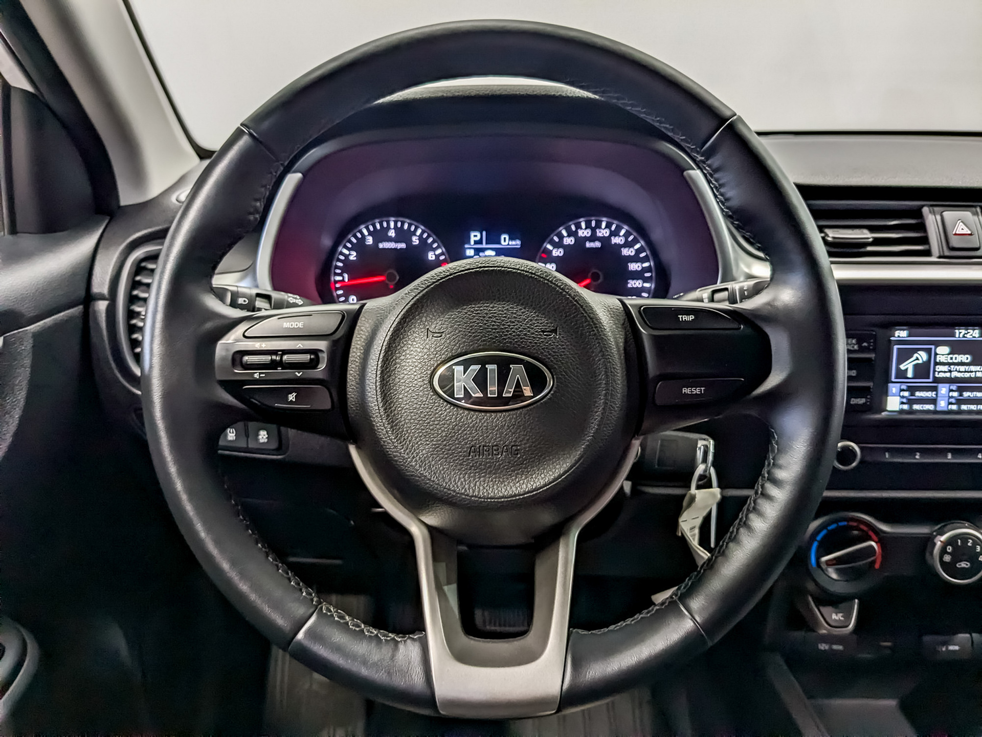 KIA Rio 1.60 (123 л.с), автомат, 2021, пробег 38 885 км