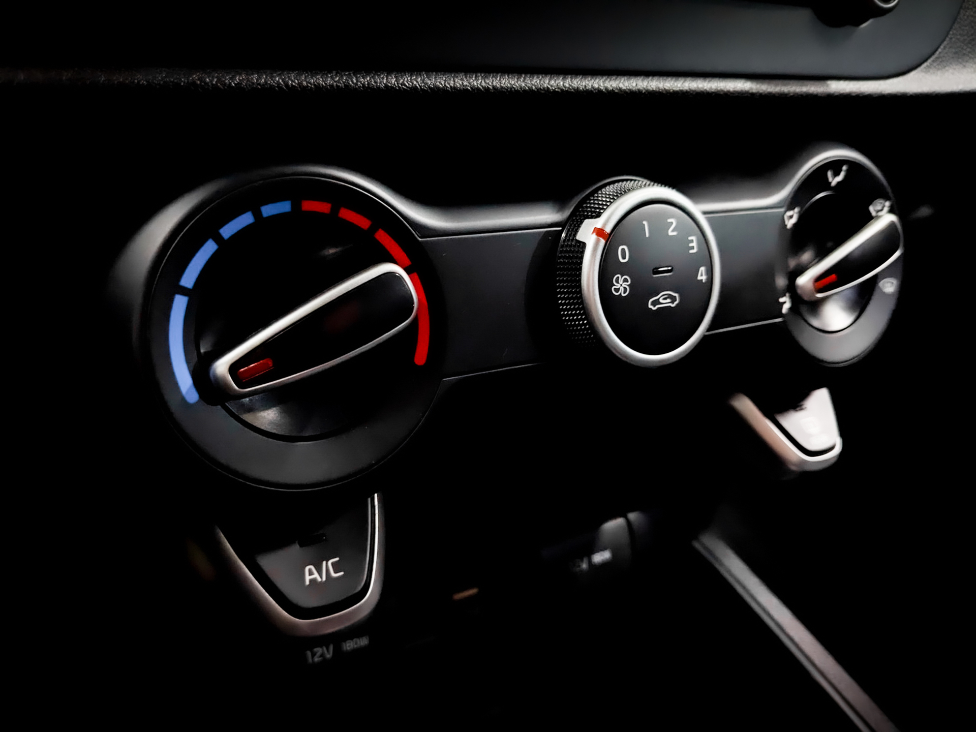 KIA Rio 1.60 (123 л.с), автомат, 2021, пробег 38 885 км