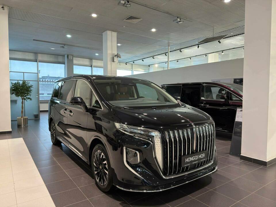 Hongqi HQ9 Executive 2.0T/245 8AT