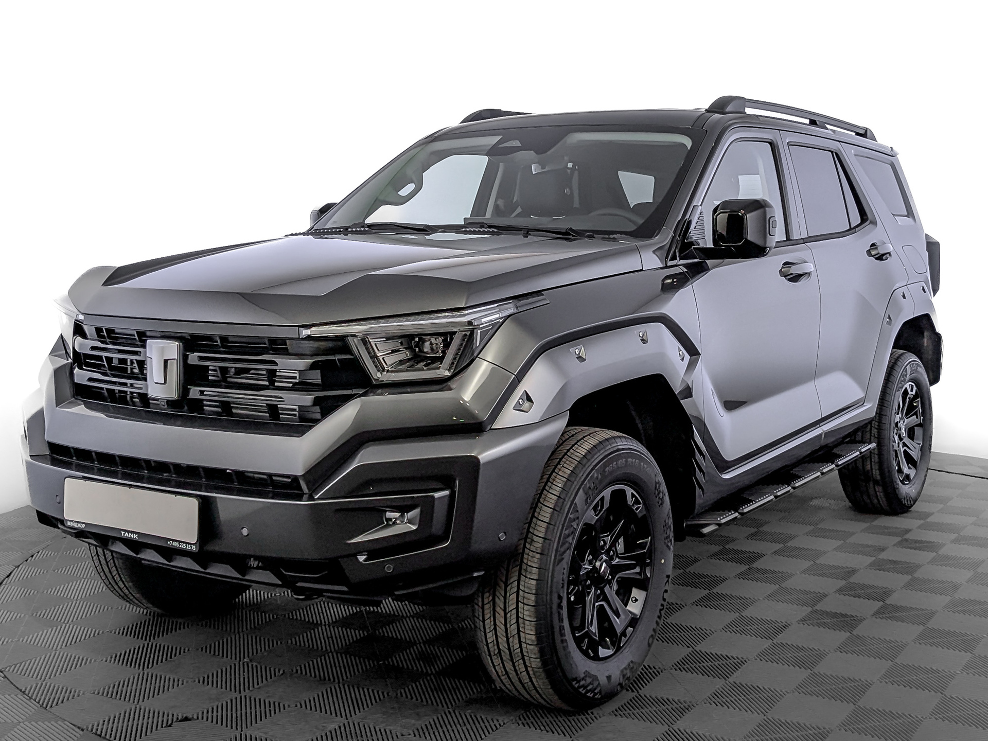 Фото Tank 400 Премиум (Premium) 2.0T/245 9AT 4WD