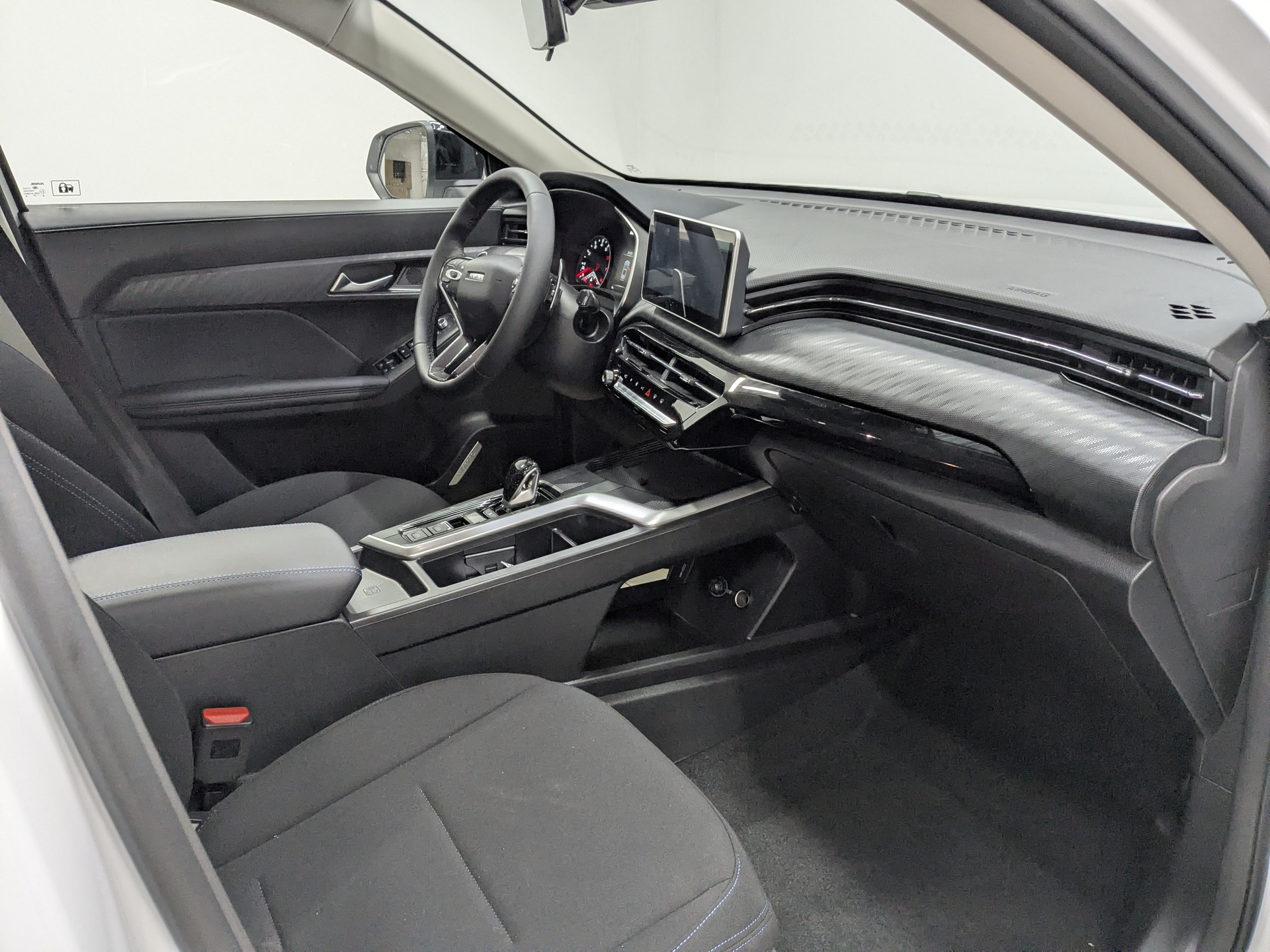 Фото Haval Jolion Оптимум 1.5T/150 7RT 4WD