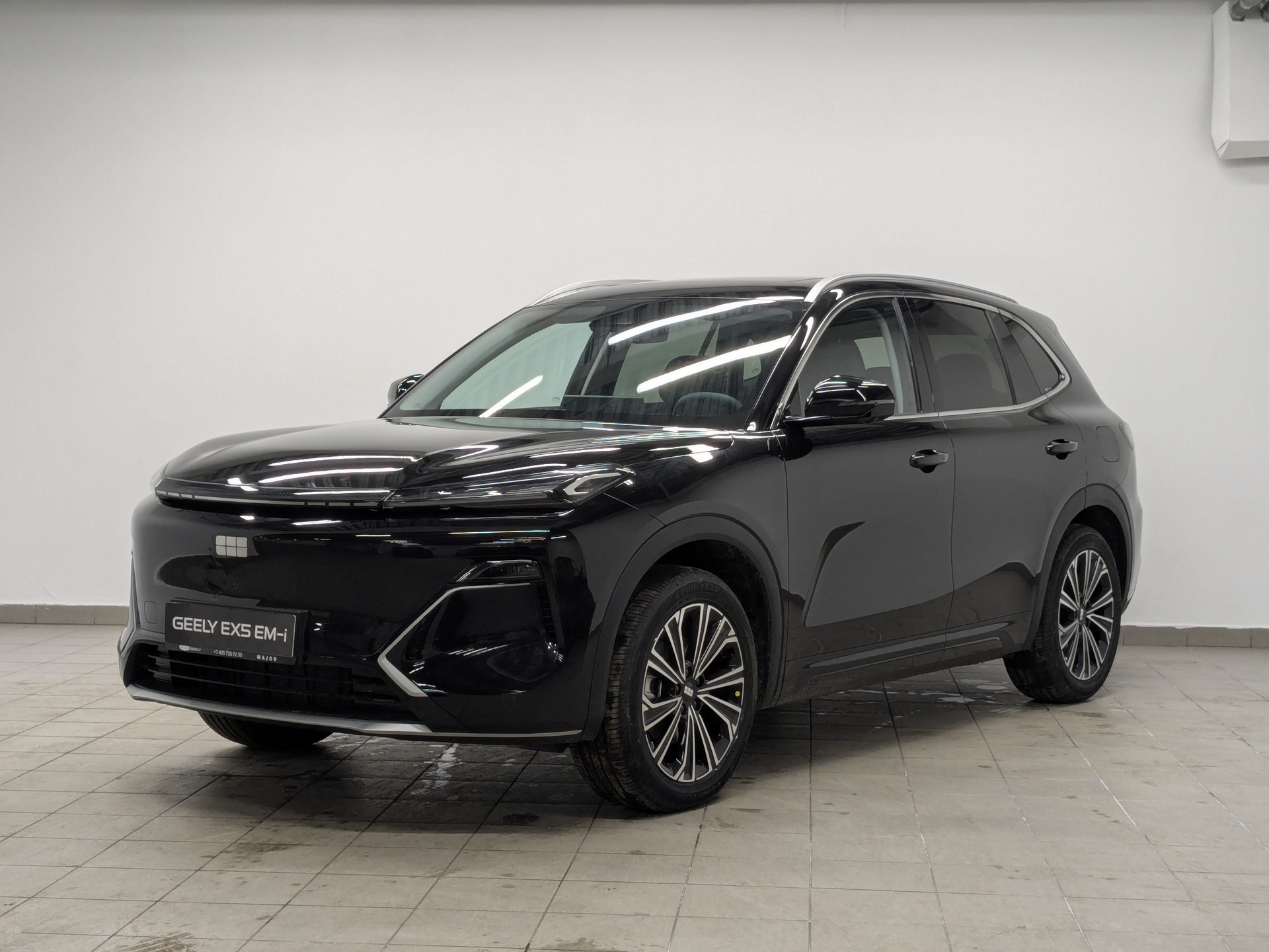 Фото Geely EX5 EM-i PHEV Max 1.5H/167 DHT 18.4кВт 2WD