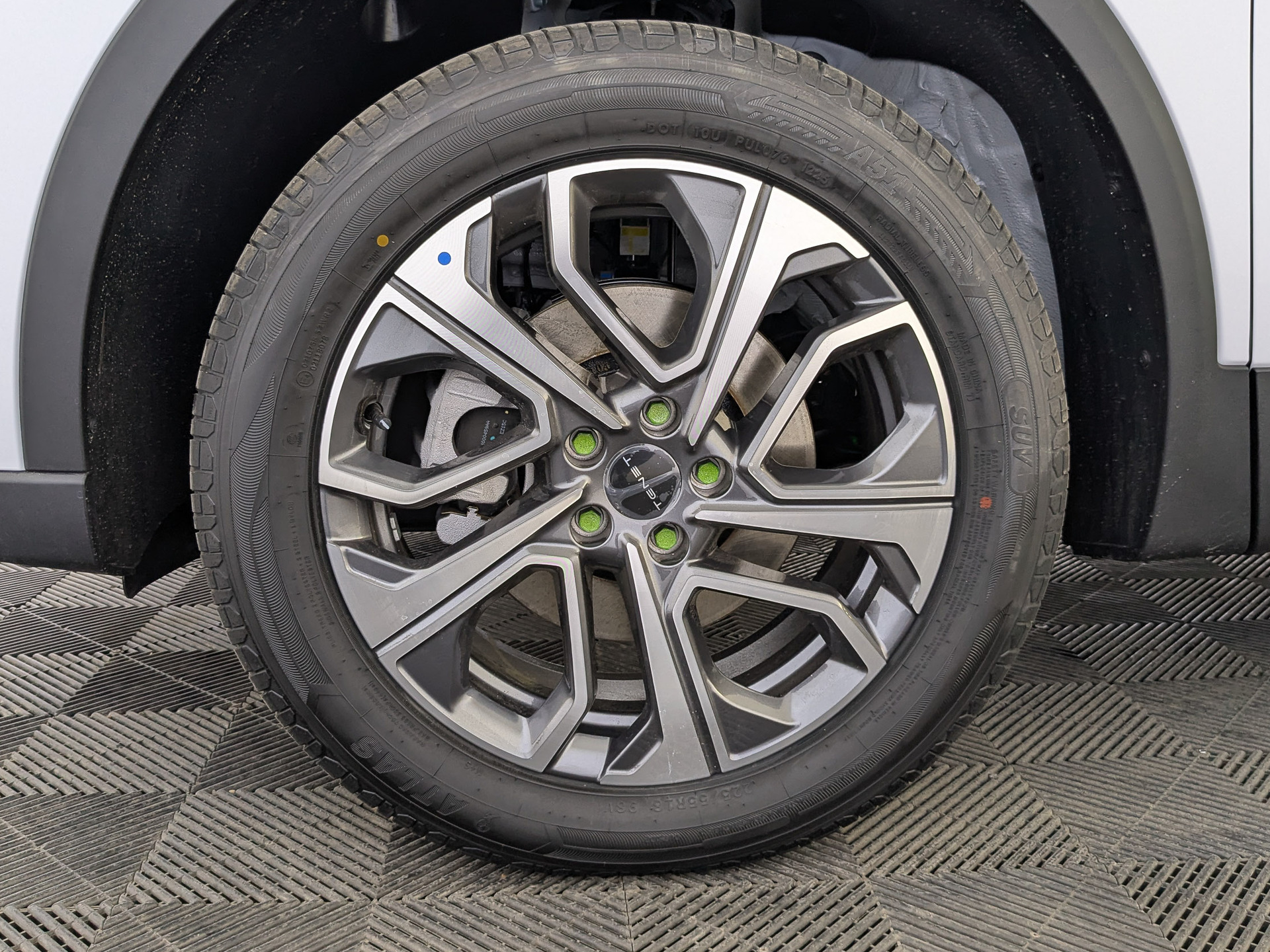 Фото Tenet T7 Prime 1.6T/150 7RT 2WD