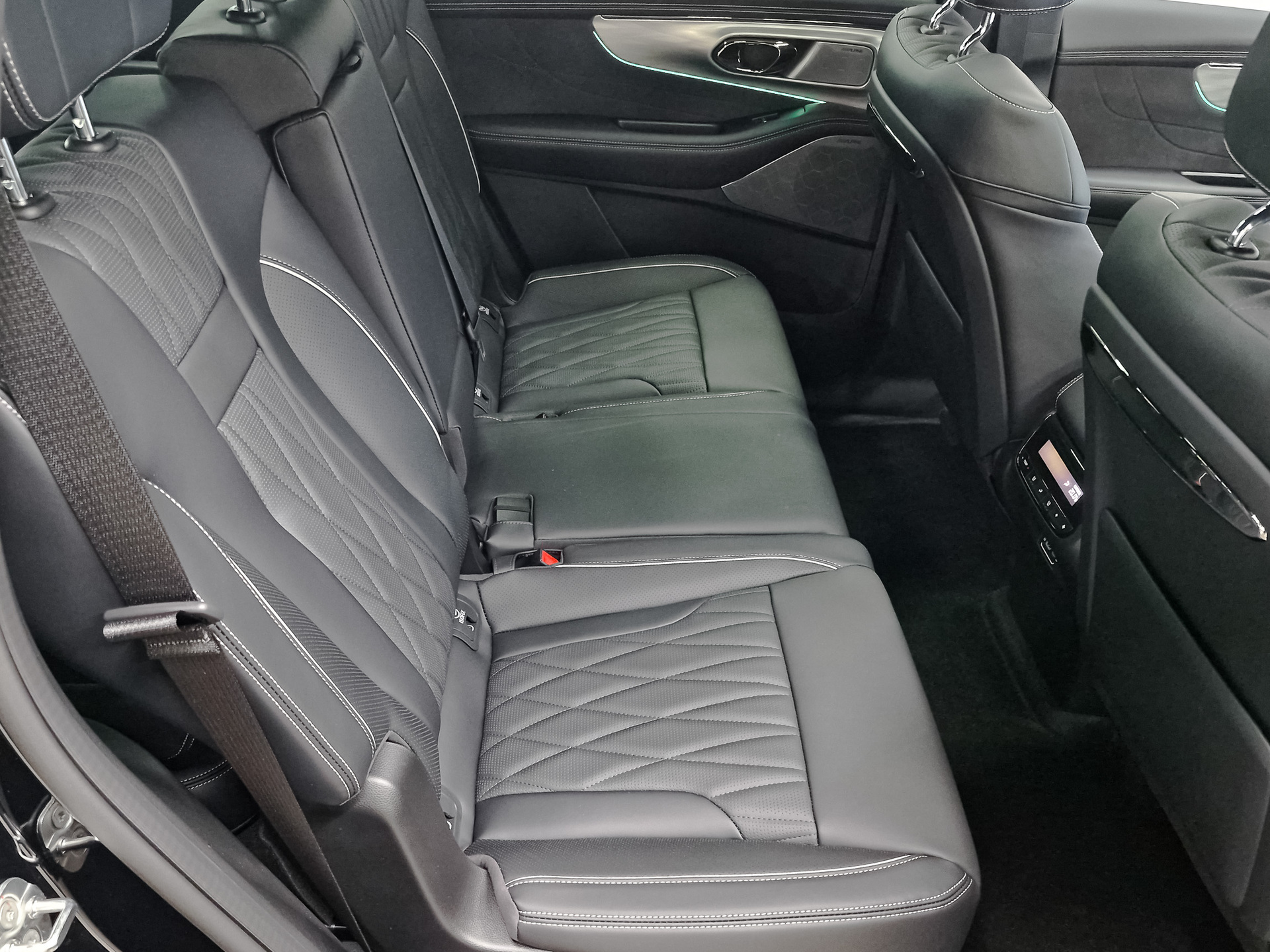Фото GAC GS8 FL GX Premium 2.0T/231 8AT 4WD 7S