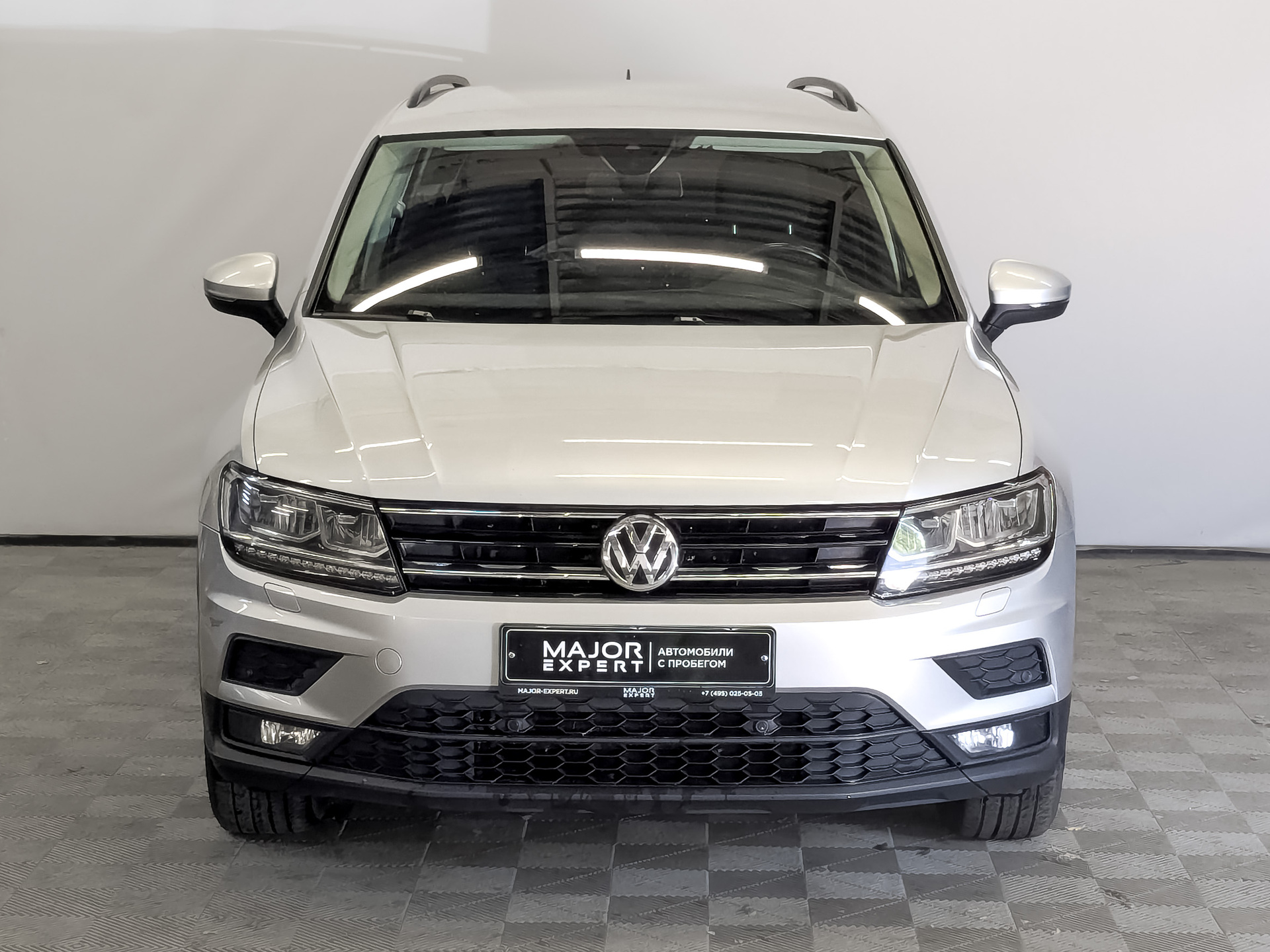 VOLKSWAGEN Tiguan 1.40 (150 л.с), автомат, 2020, пробег 68 449 км