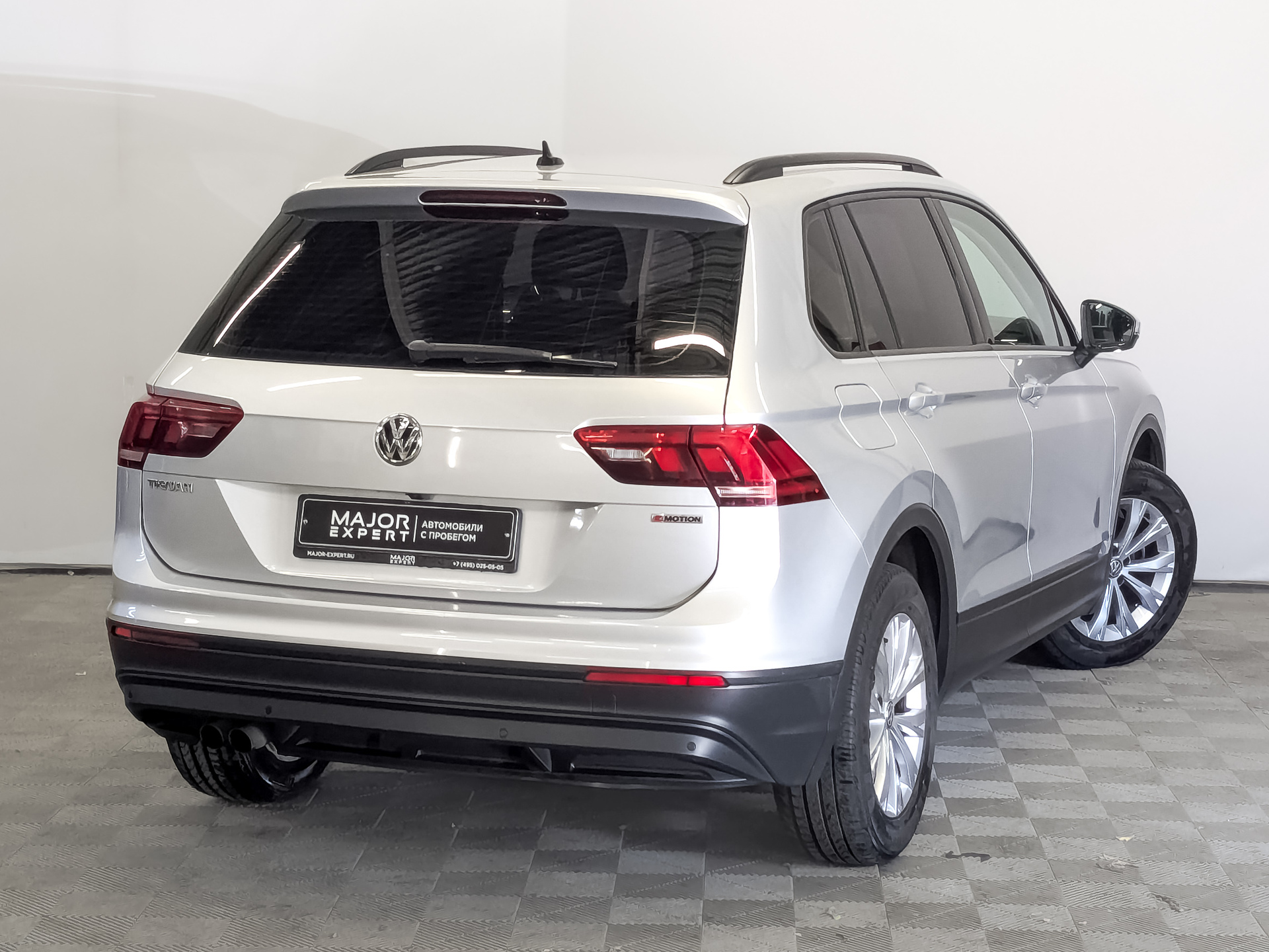 VOLKSWAGEN Tiguan 1.40 (150 л.с), автомат, 2020, пробег 68 449 км