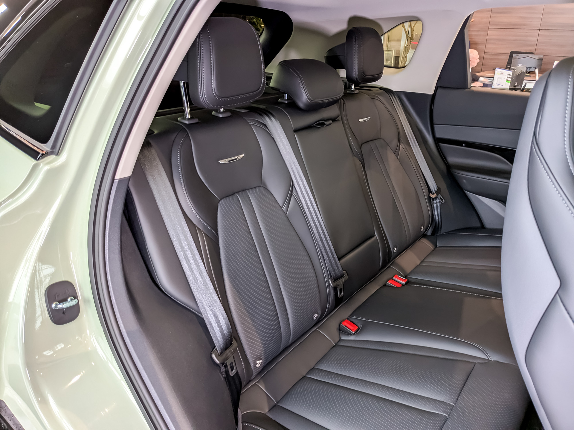 Фото Hongqi HS3 Deluxe 2.0Т/245 8AT 4WD