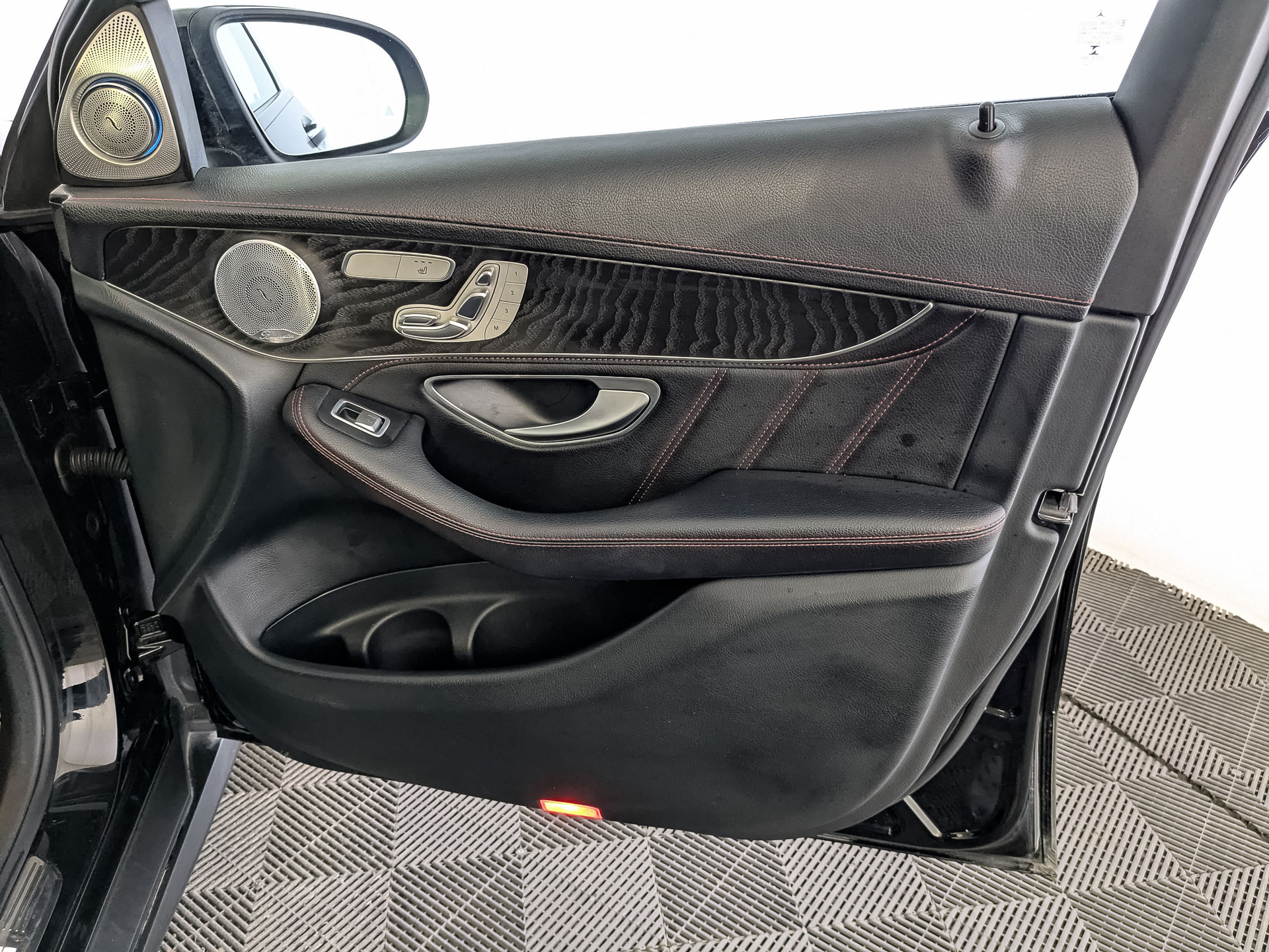 MERCEDES-BENZ GLC Coupe 3.00 (367 л.с), автомат, 2017, пробег 92 995 км