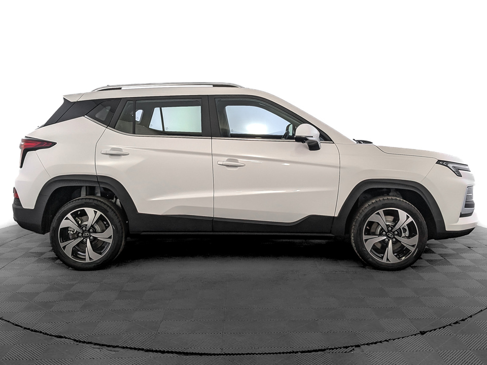 Москвич 3 Комфорт с телематикой 1.5T/136 CVT 5D