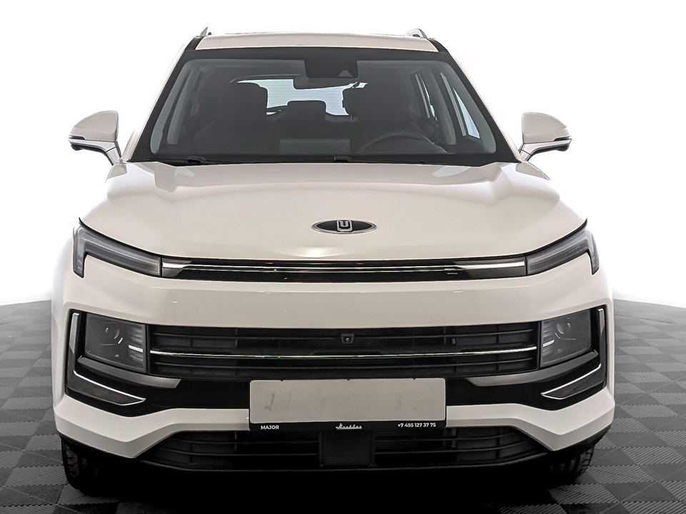 Москвич 3 Комфорт с телематикой 1.5T/136 CVT 5D