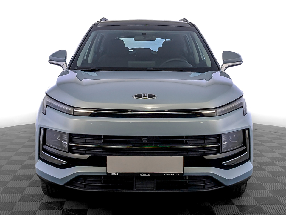 Москвич 3 Стандарт Плюс с телематикой 1.5T/136 CVT 5D