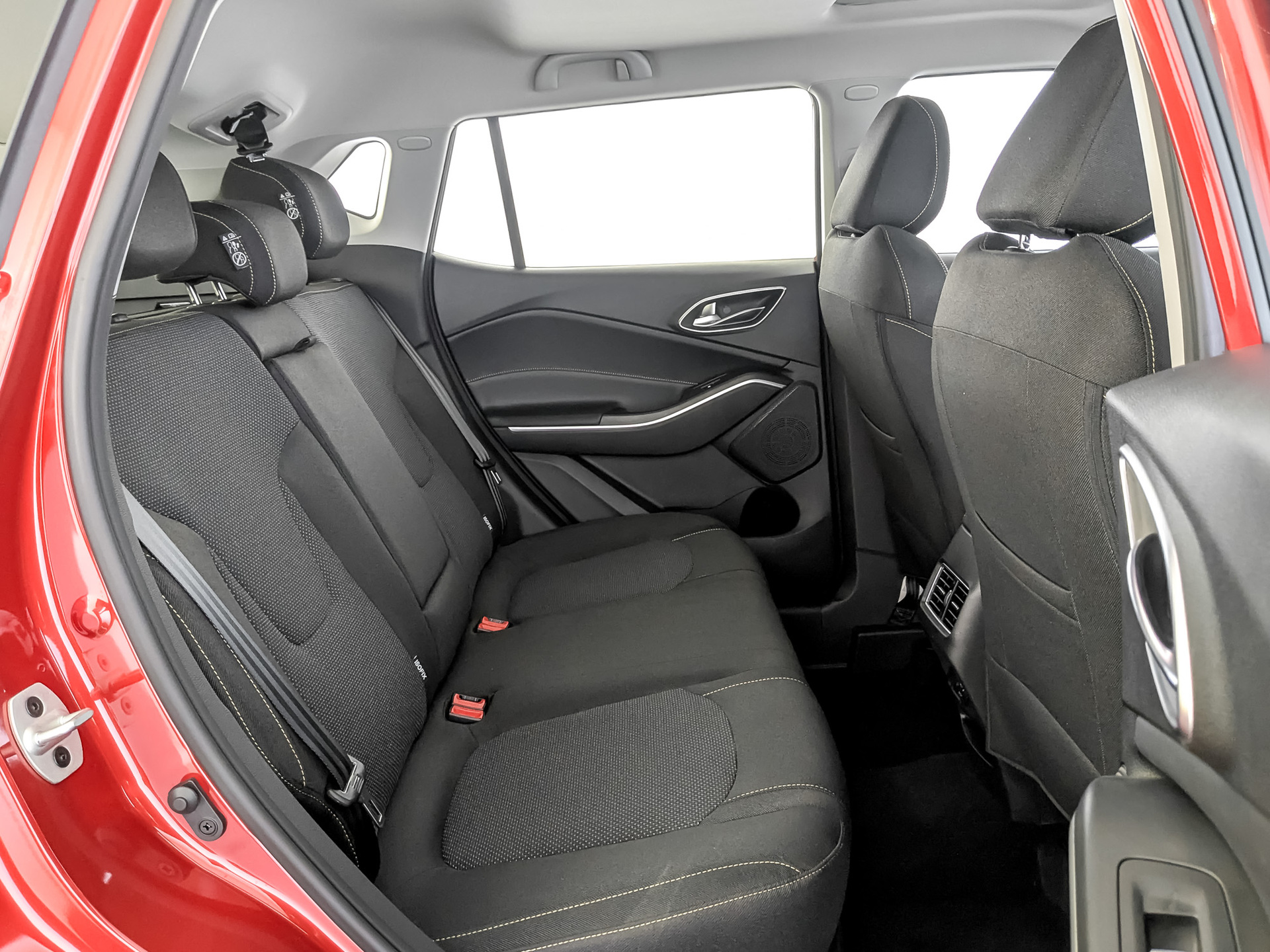 Фото Москвич 3 Стандарт Плюс с телематикой 1.5T/136 CVT 5D