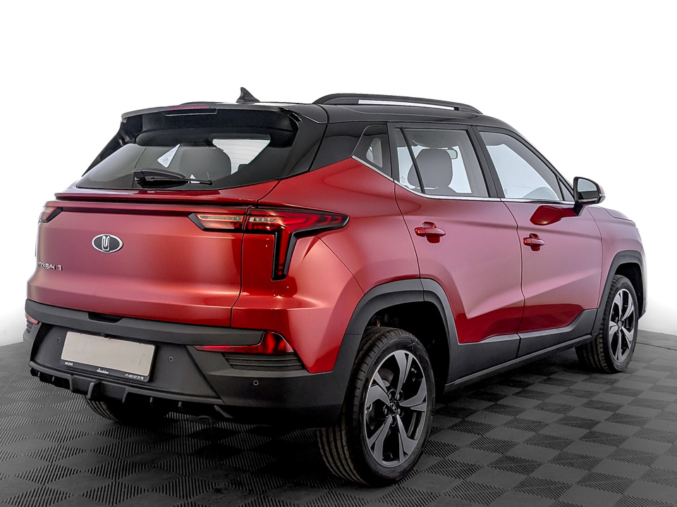 Москвич 3 Стандарт Плюс с телематикой 1.5T/136 CVT 5D