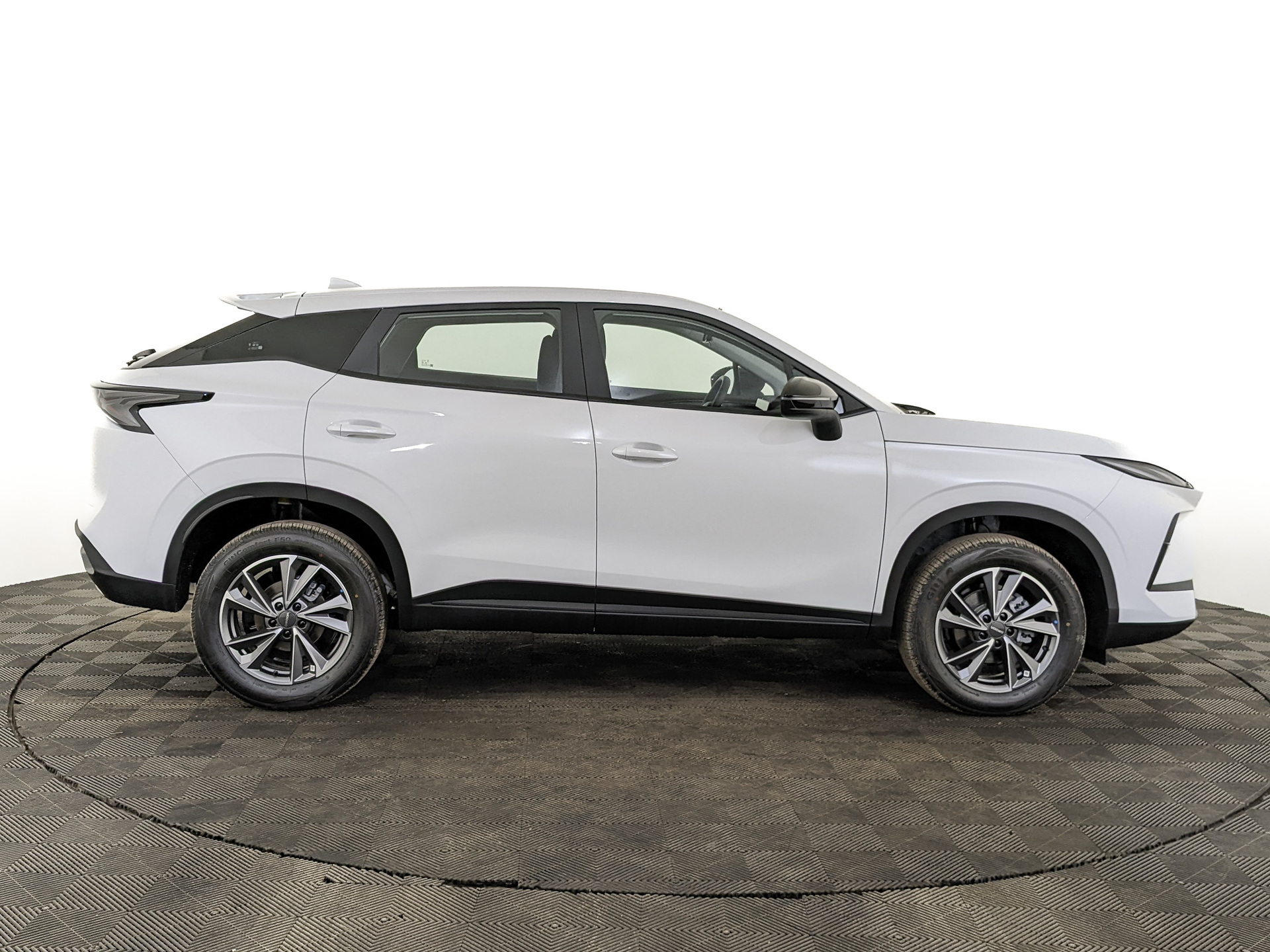 Фото Omoda C5 Актив NG 1.5T/147 6RT 2WD