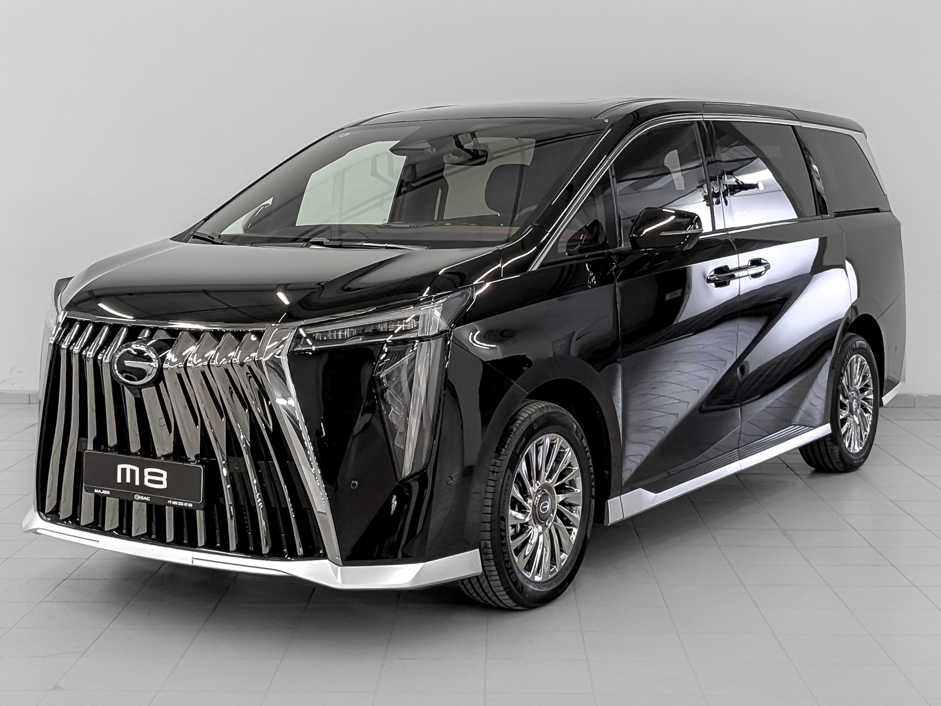 Фото GAC M8 GX Premium 2.0T/231 8AT 7S