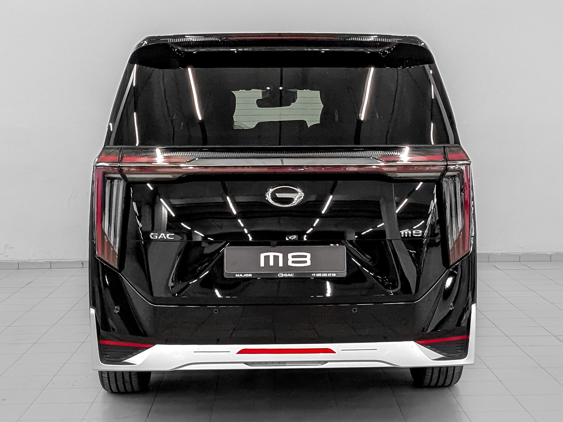 Фото GAC M8 GX Premium 2.0T/231 8AT 7S