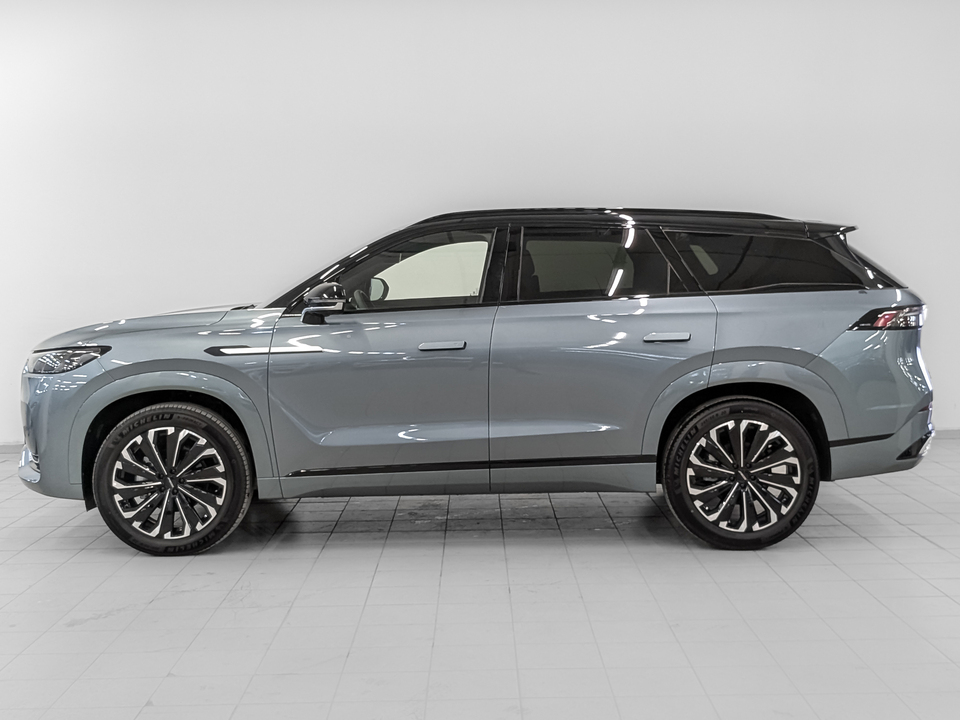 JAECOO J8 Престиж 2.0T/249 7RT 4WD