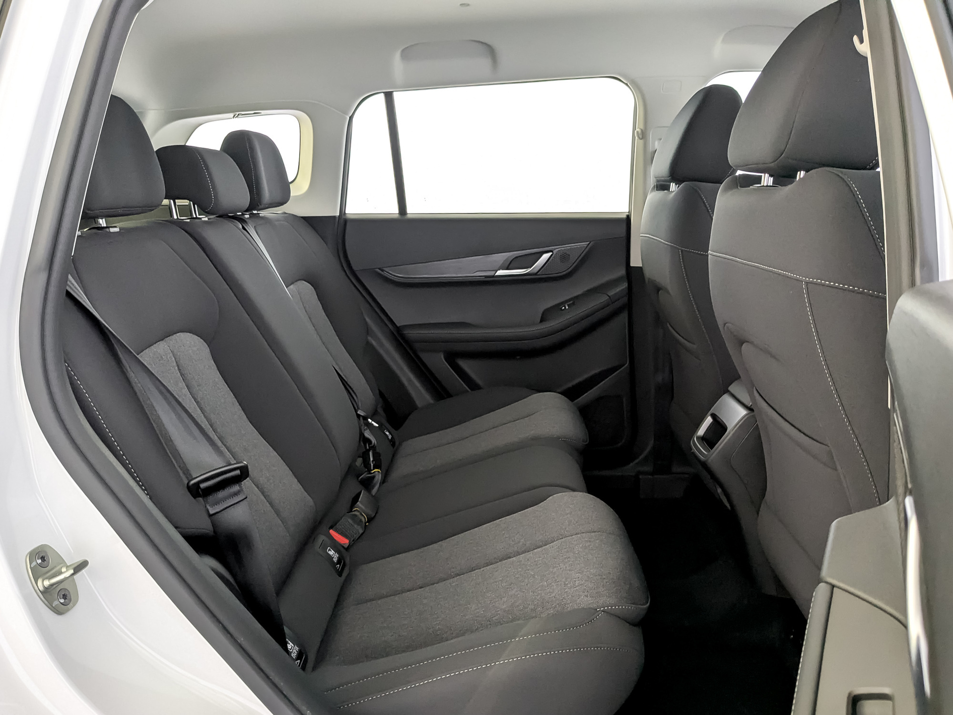 Фото JAECOO J6 Актив 1.5T/147 6RT 2WD
