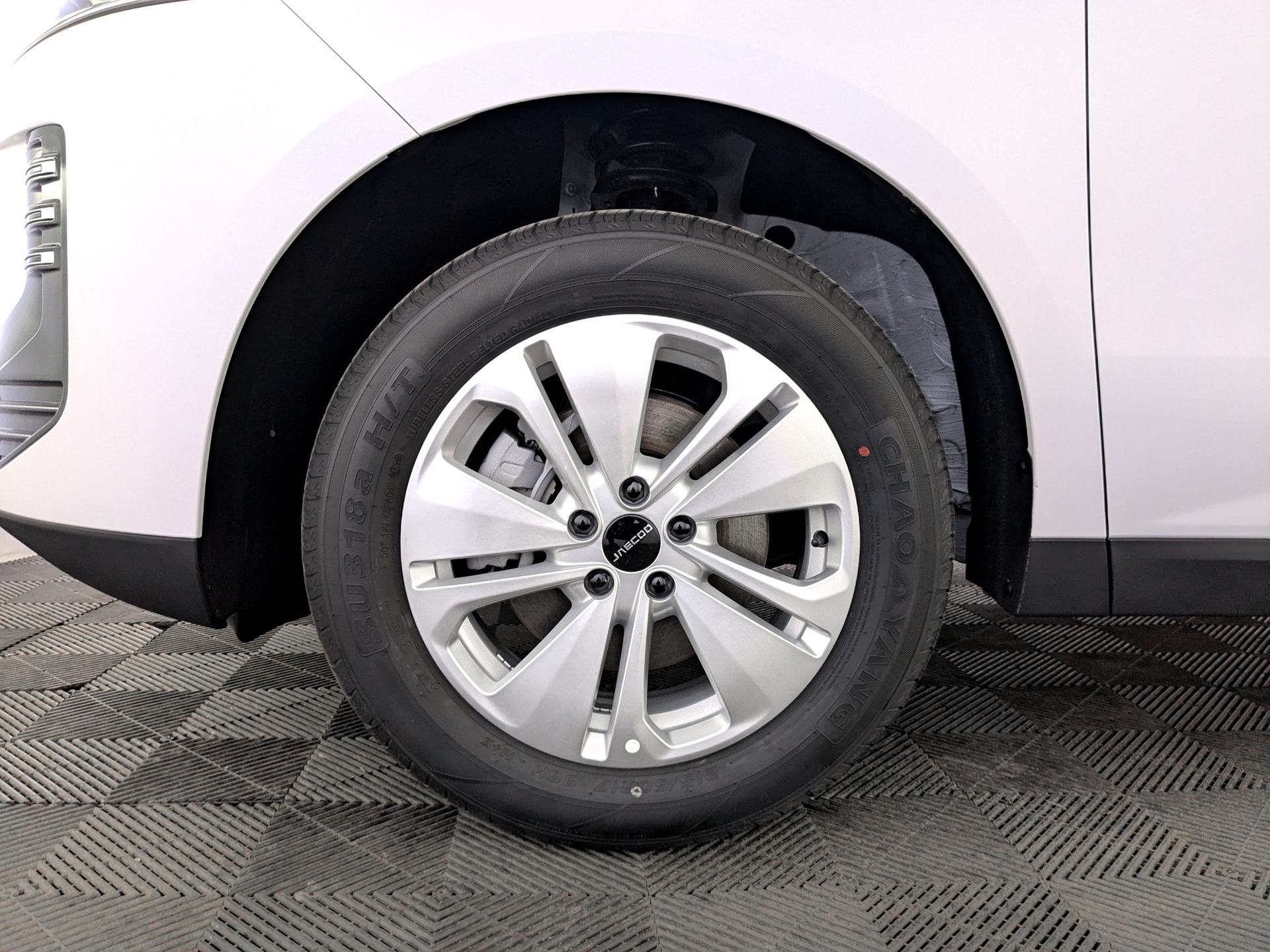 Фото JAECOO J6 Актив 1.5T/147 6RT 2WD